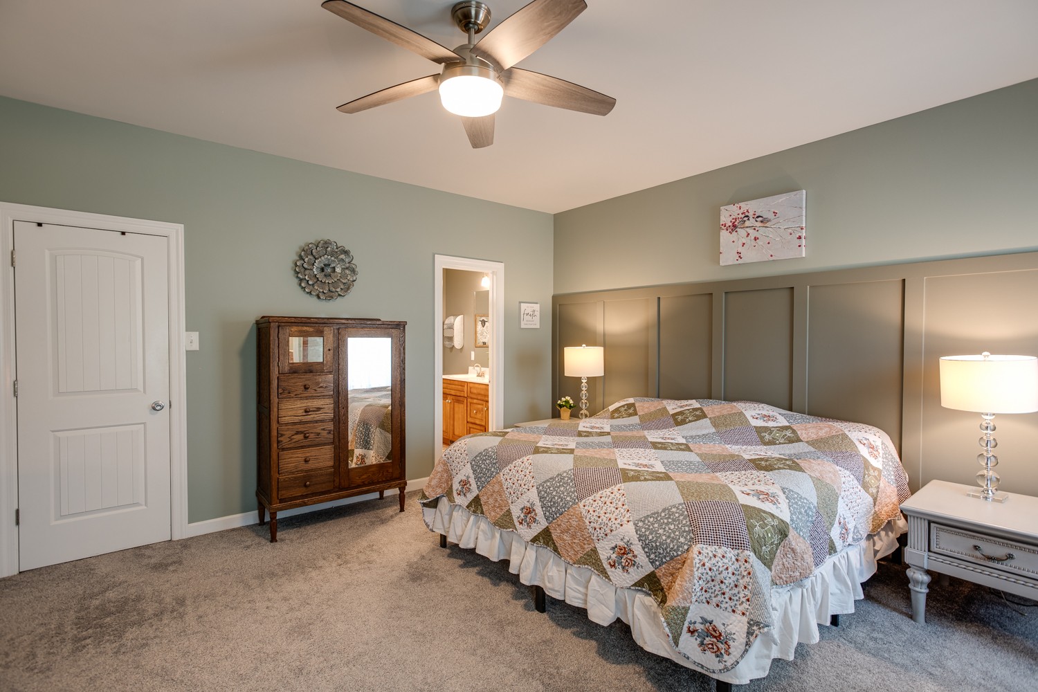 214 Sunnyside Dr