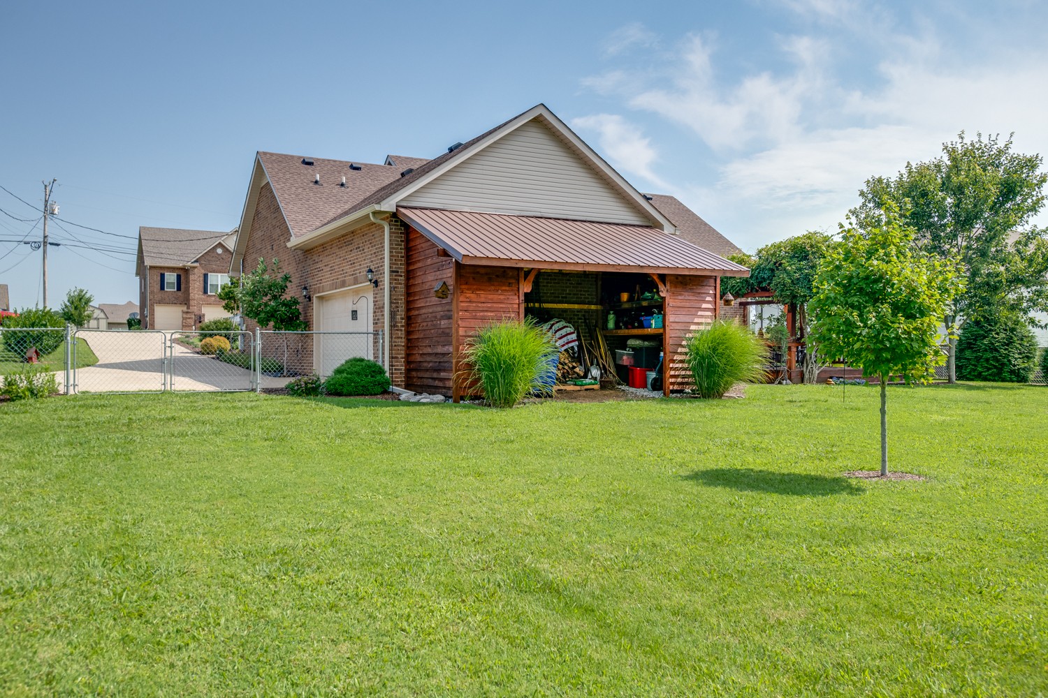 214 Sunnyside Dr