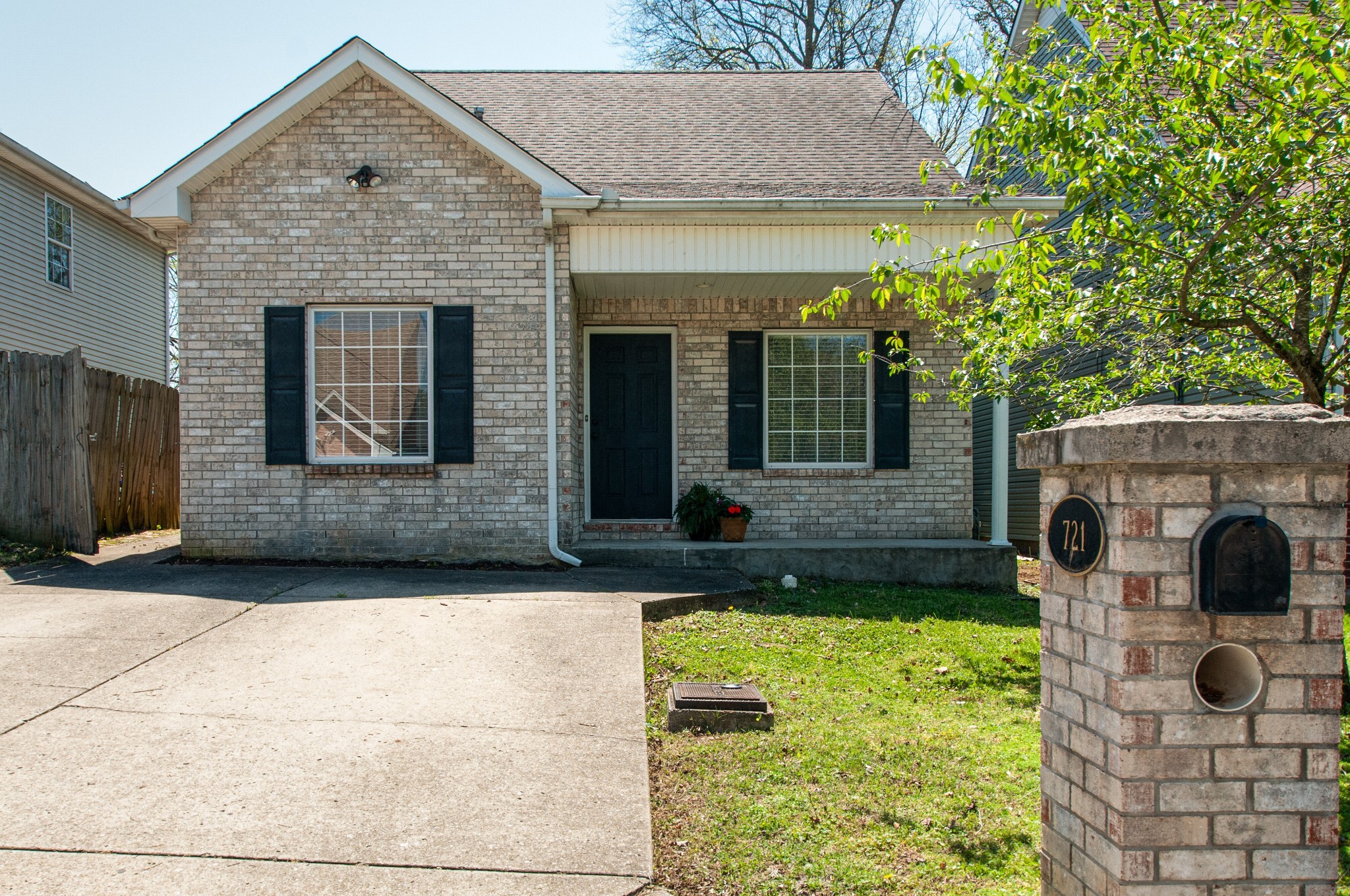 721 William Howard Pl