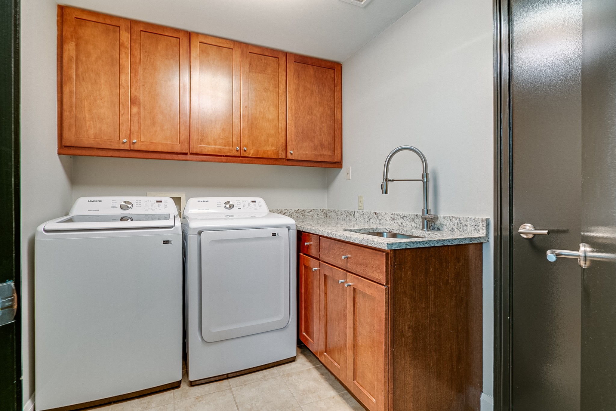 3629 West End Ave Unit: 102