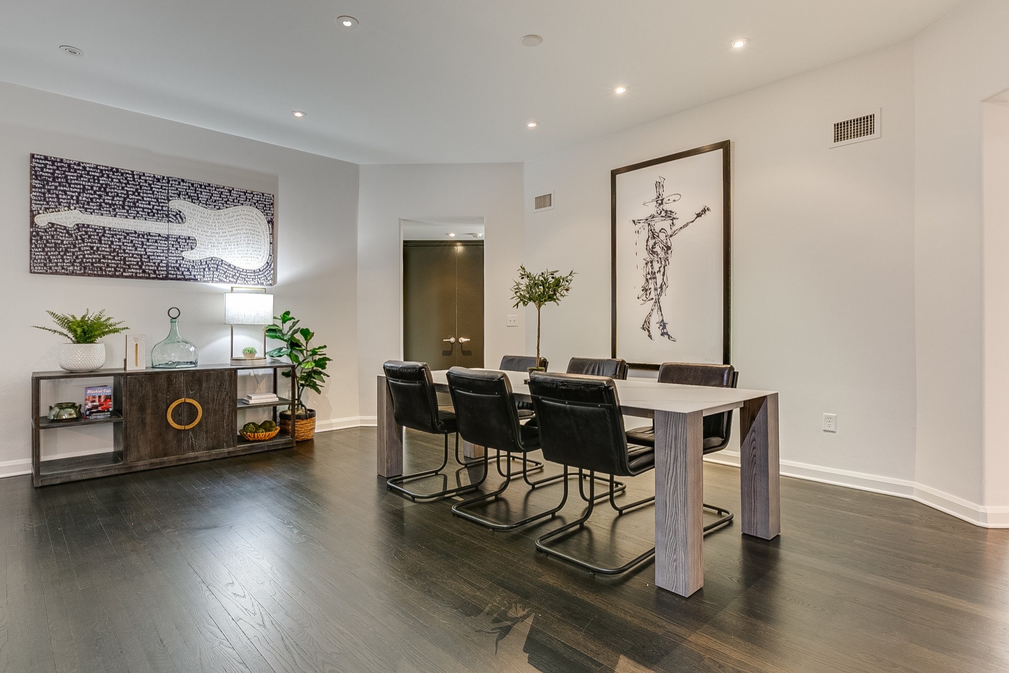 3629 West End Ave Unit: 102