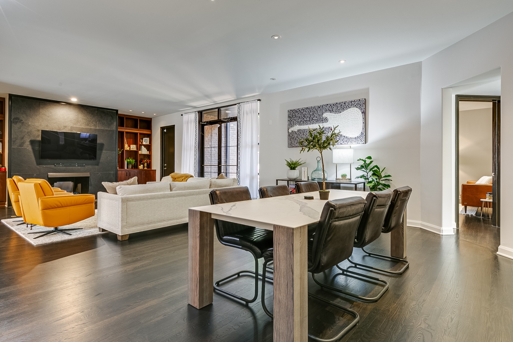 3629 West End Ave Unit: 102