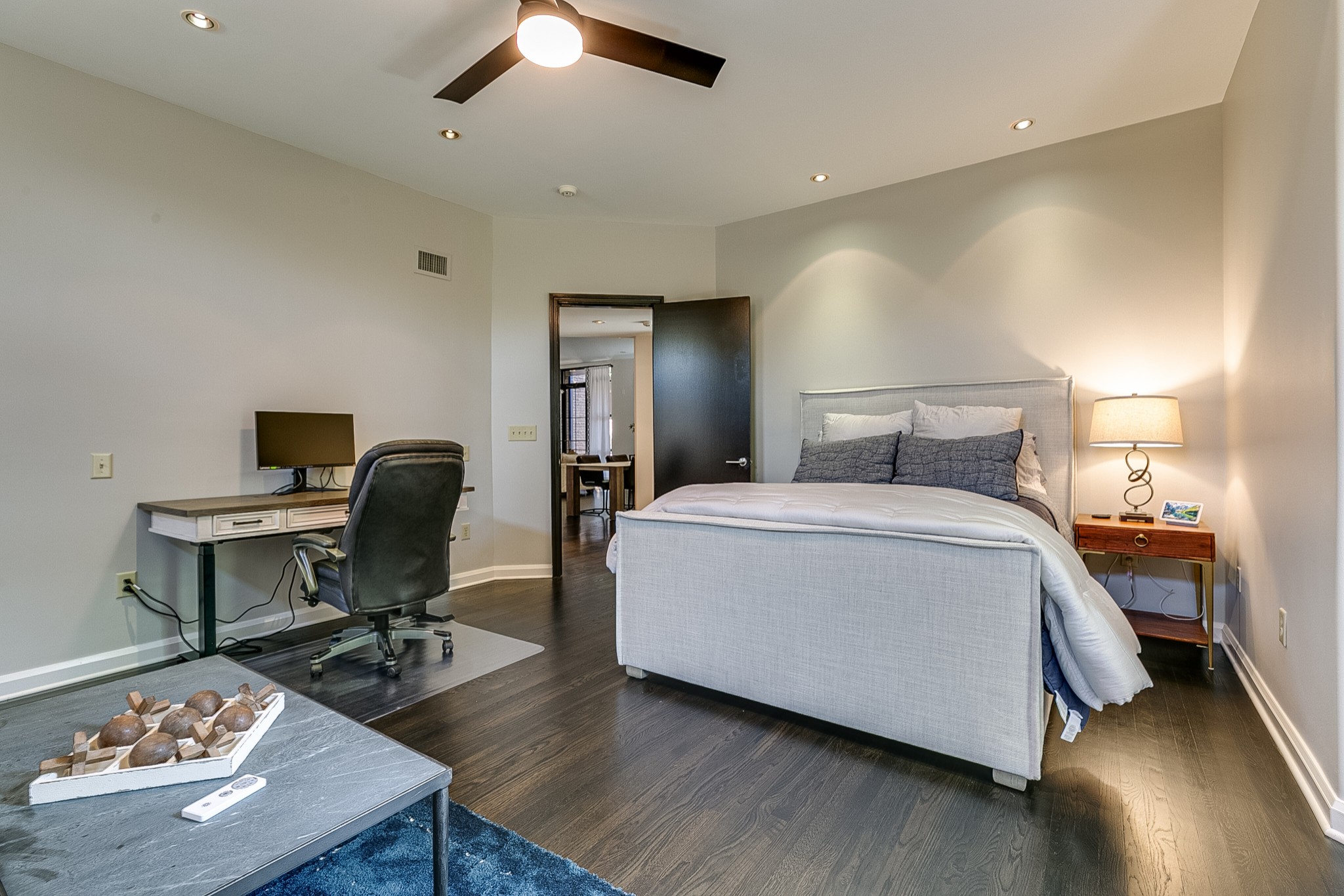 3629 West End Ave Unit: 102