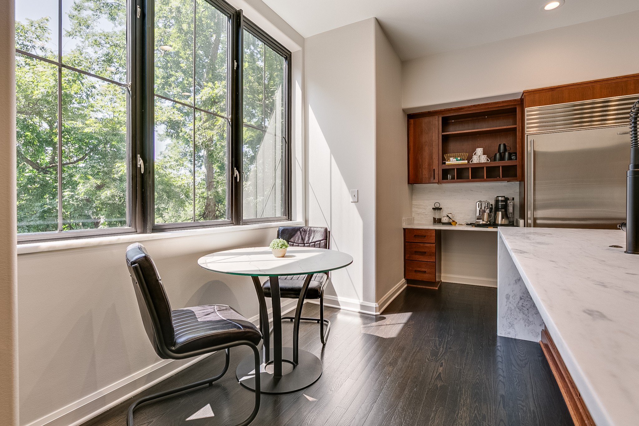 3629 West End Ave Unit: 102