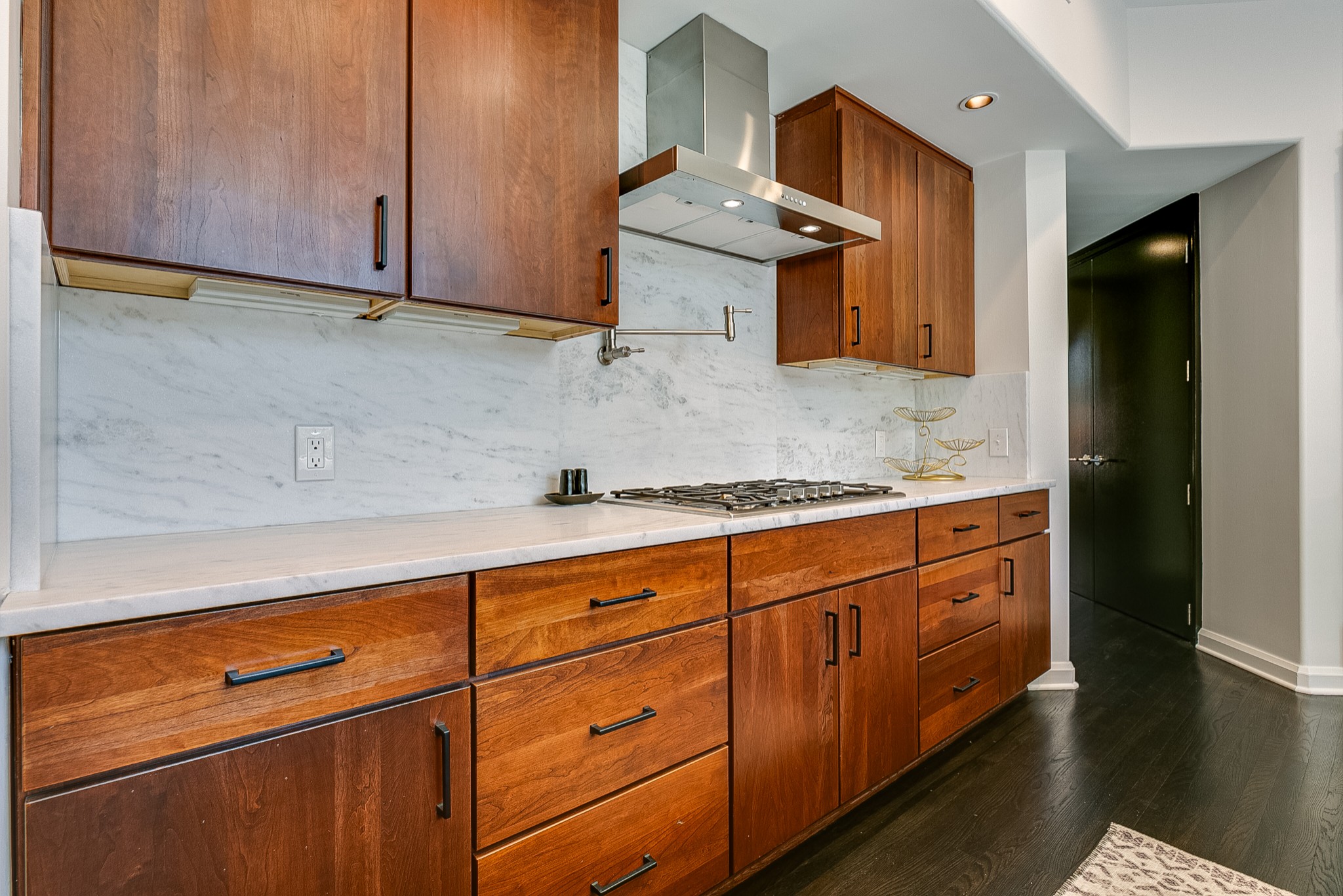 3629 West End Ave Unit: 102