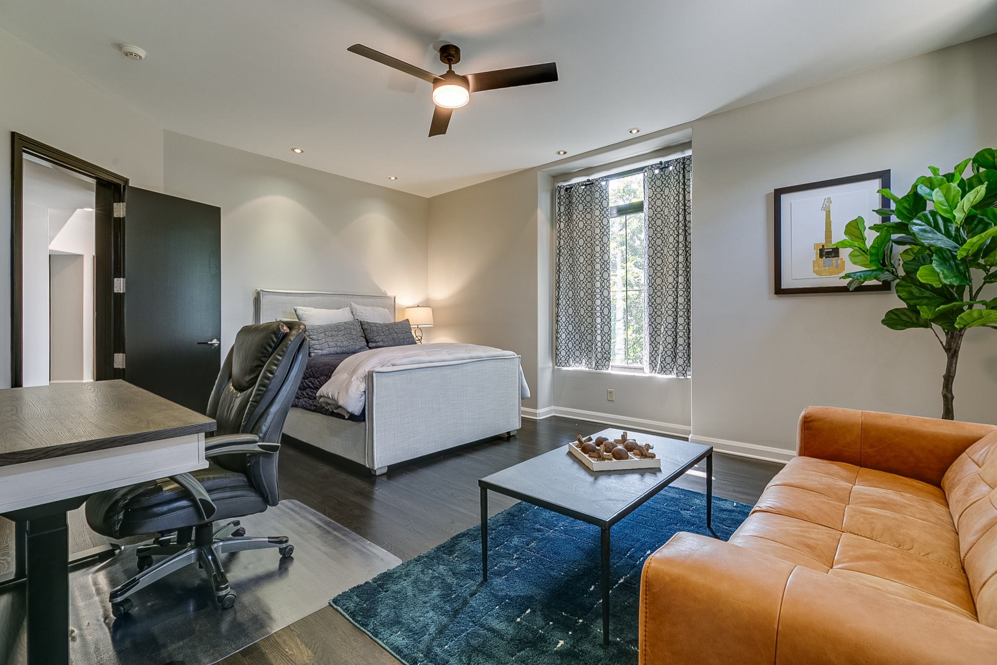 3629 West End Ave Unit: 102