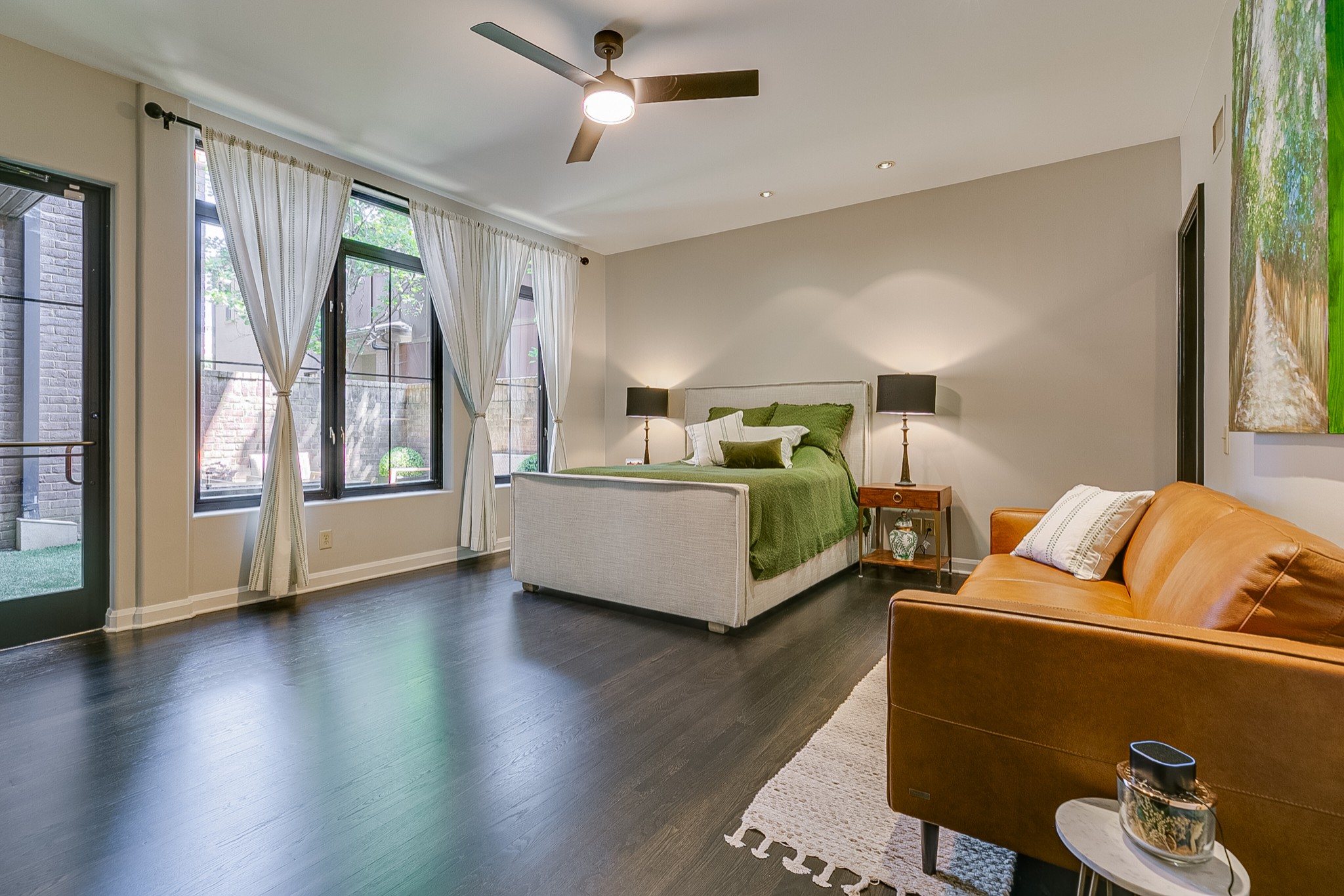 3629 West End Ave Unit: 102