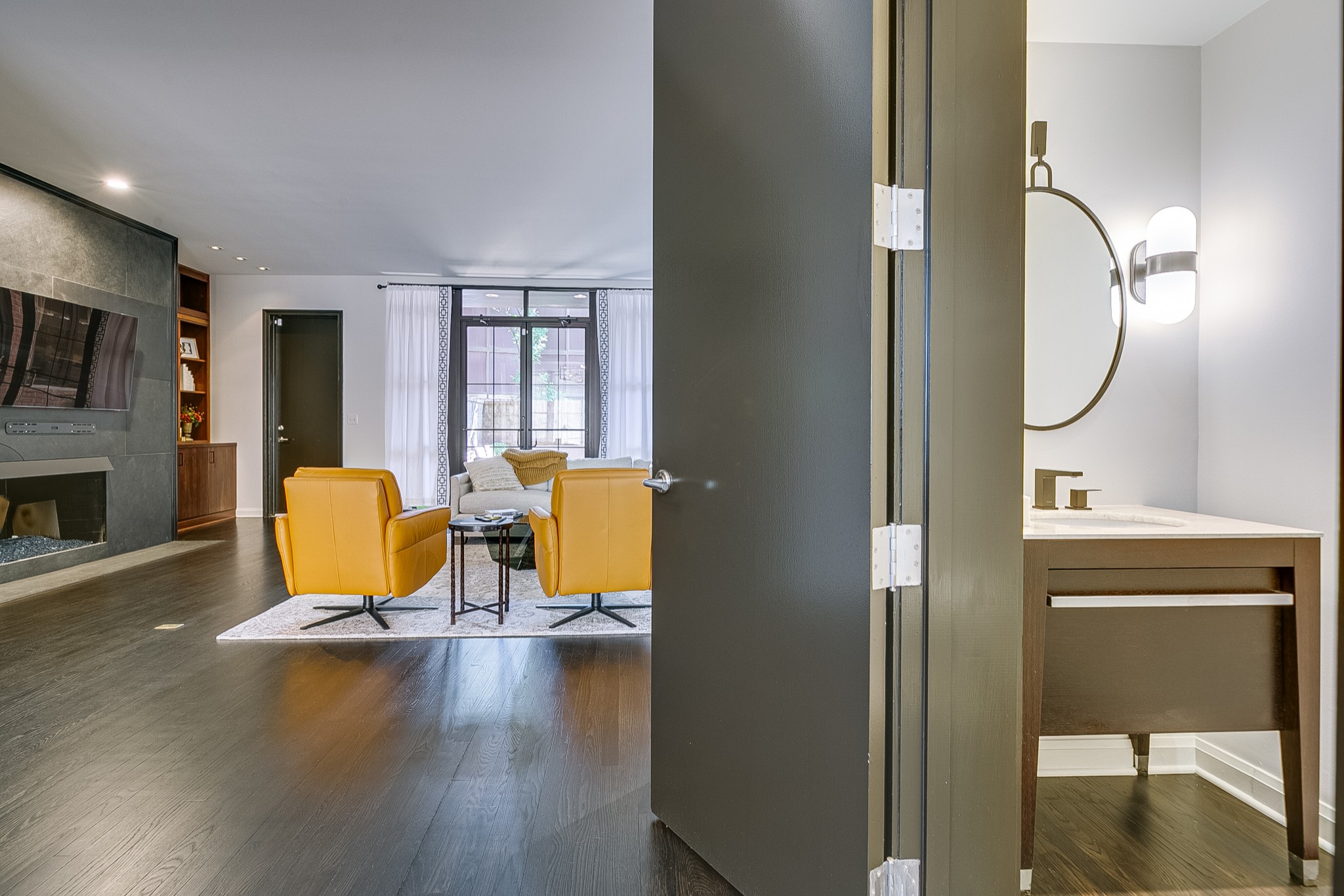 3629 West End Ave Unit: 102