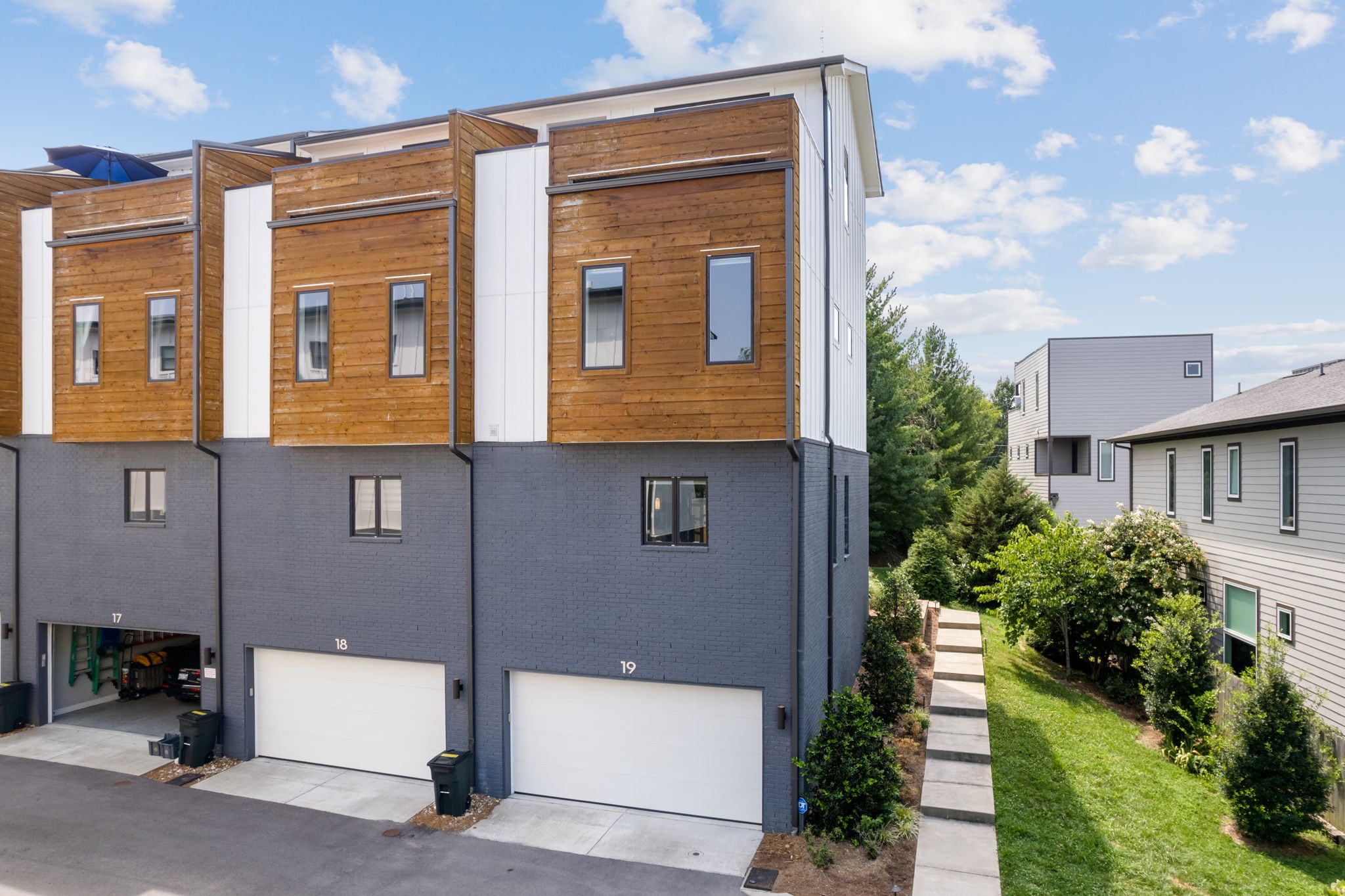 239 White Bridge Pike Unit: 19