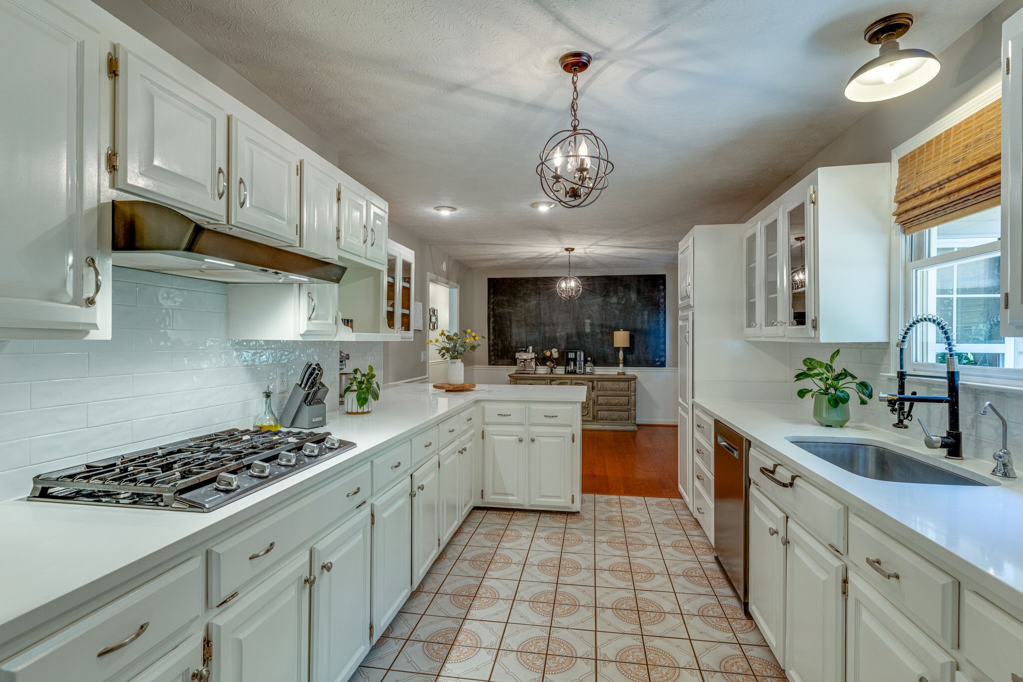 205 Overlook Ct