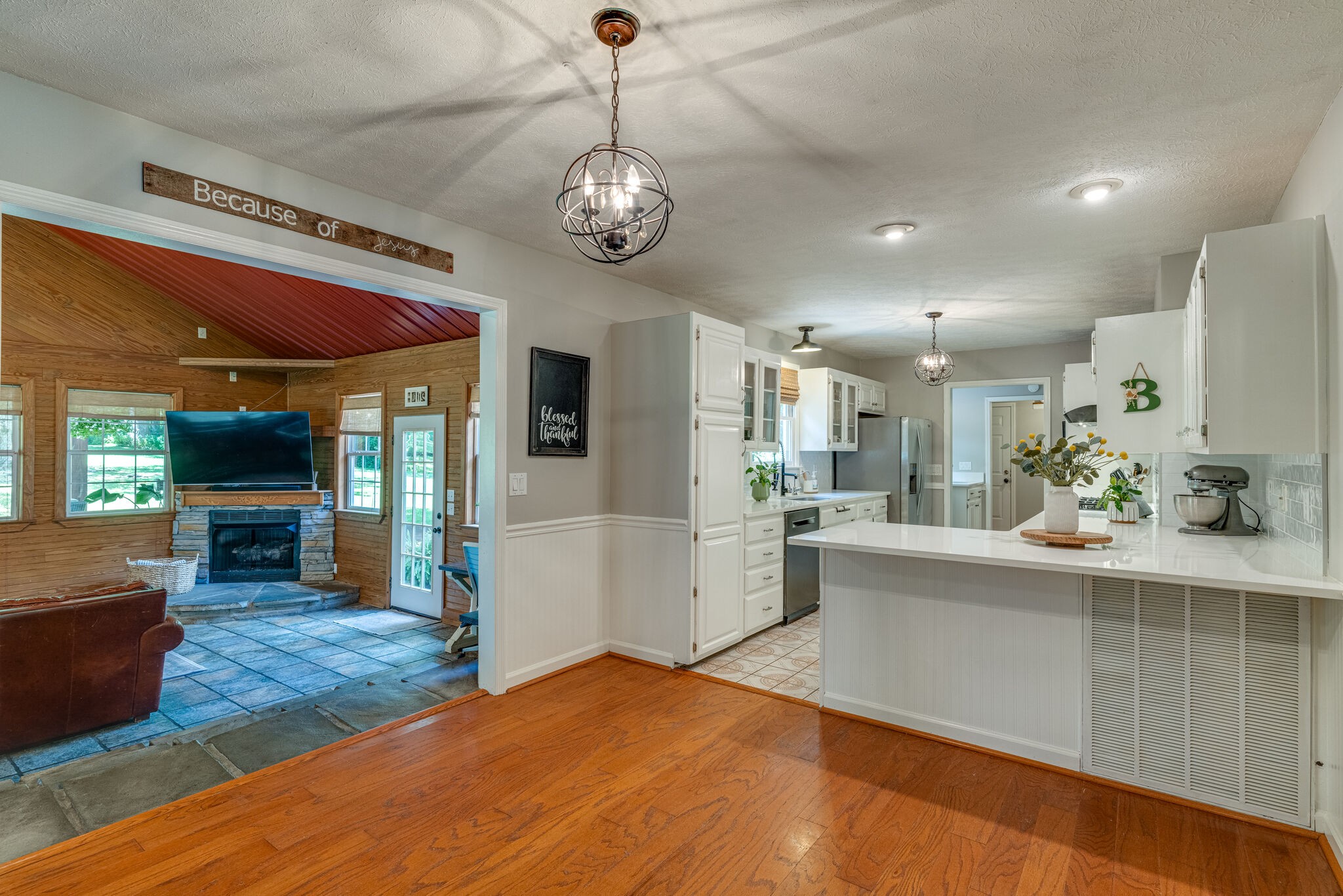 205 Overlook Ct