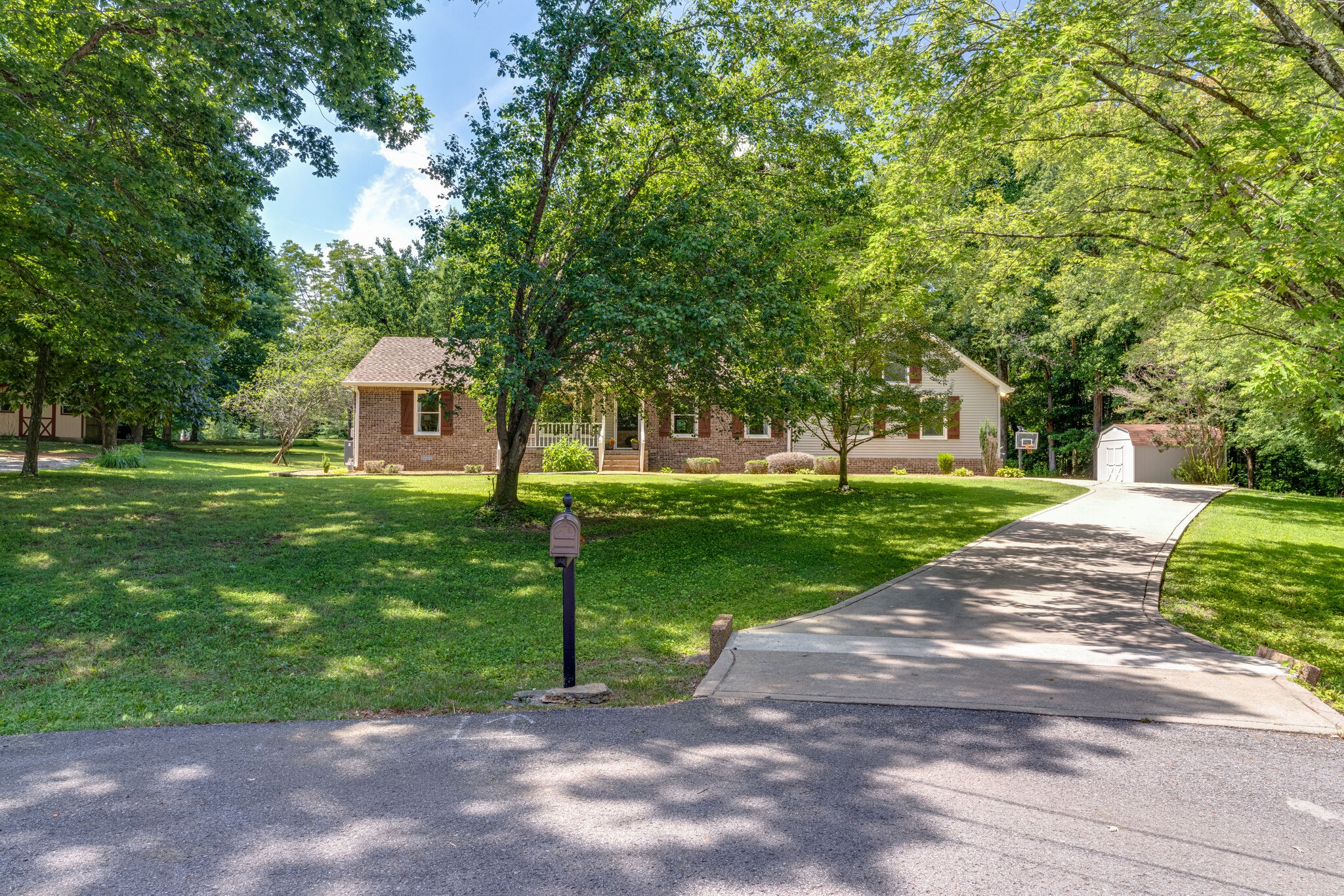 205 Overlook Ct