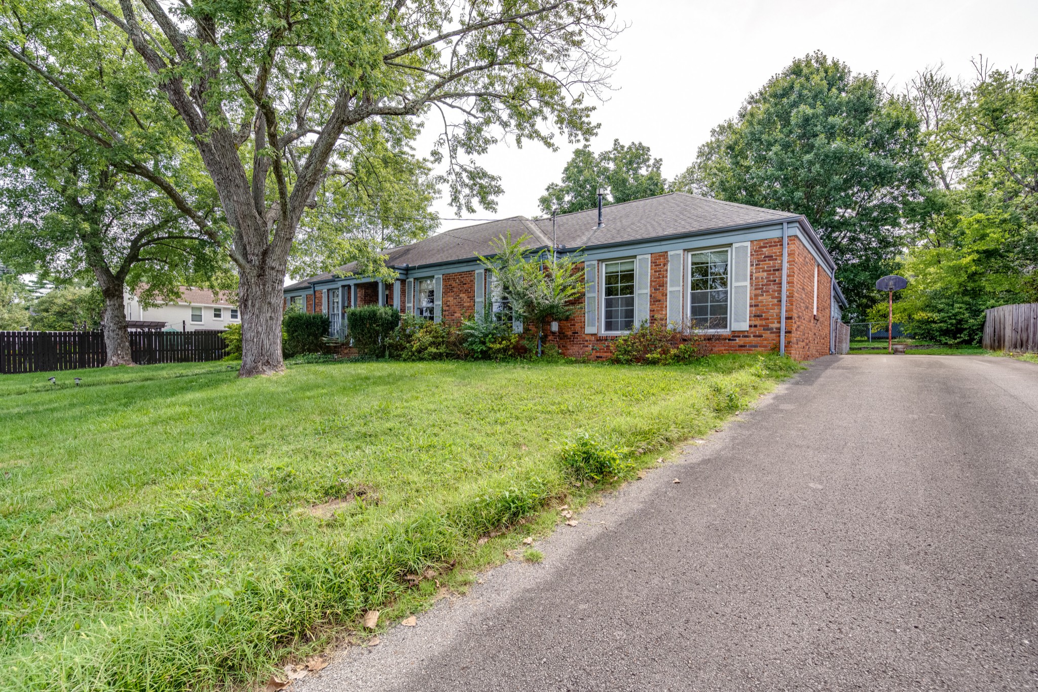 1016 Edwin Warner Dr
