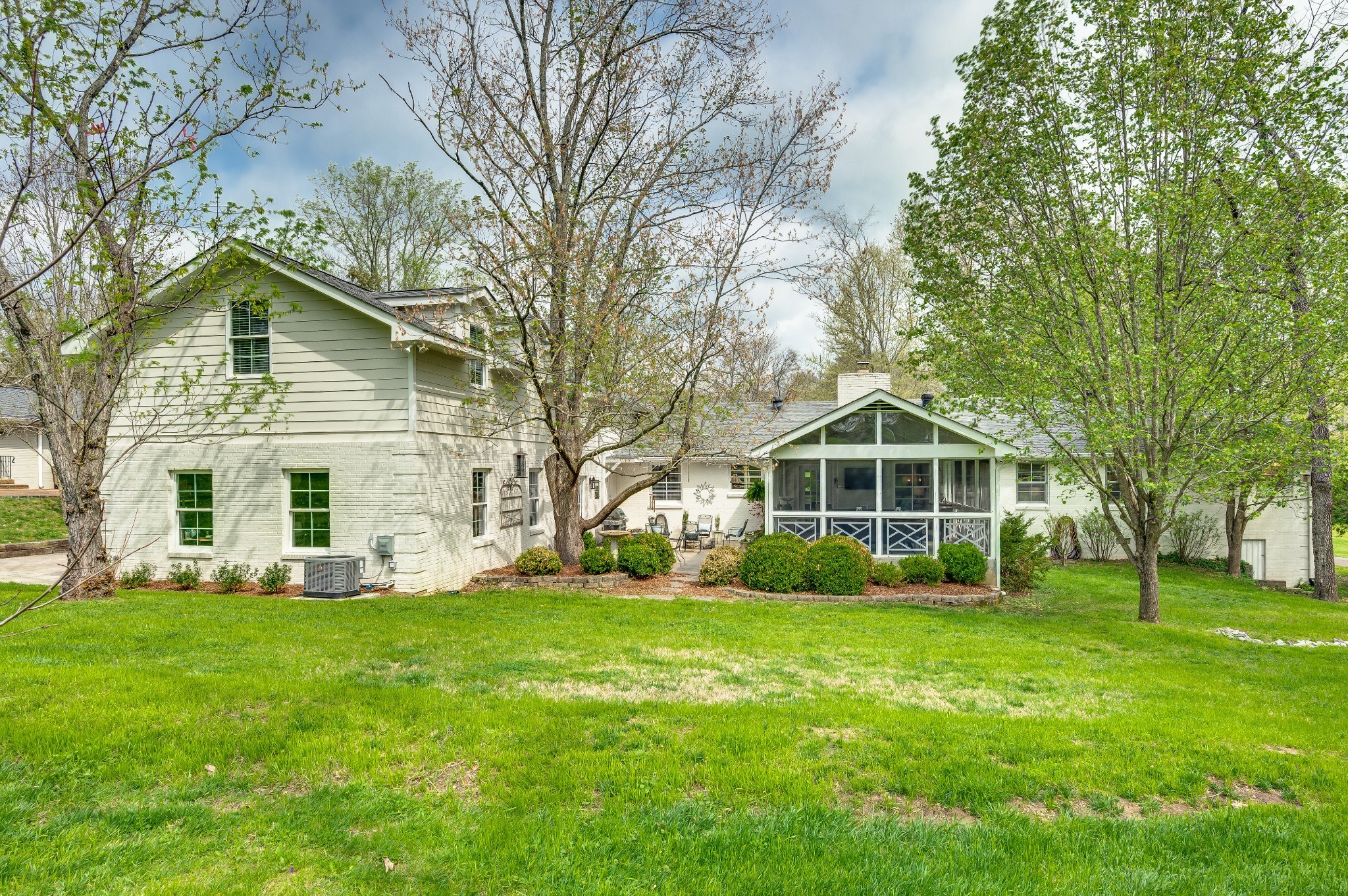 6337 Torrington Rd