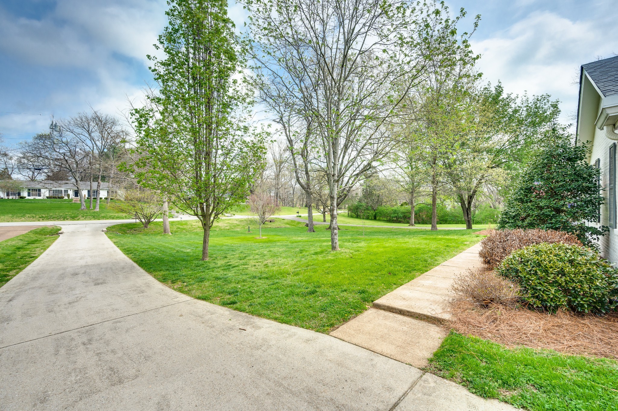 6337 Torrington Rd
