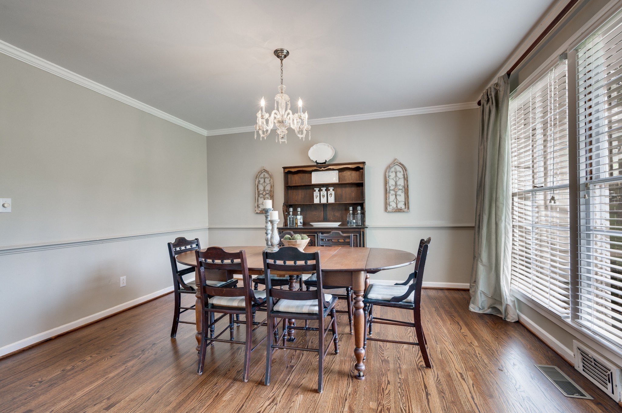 6337 Torrington Rd
