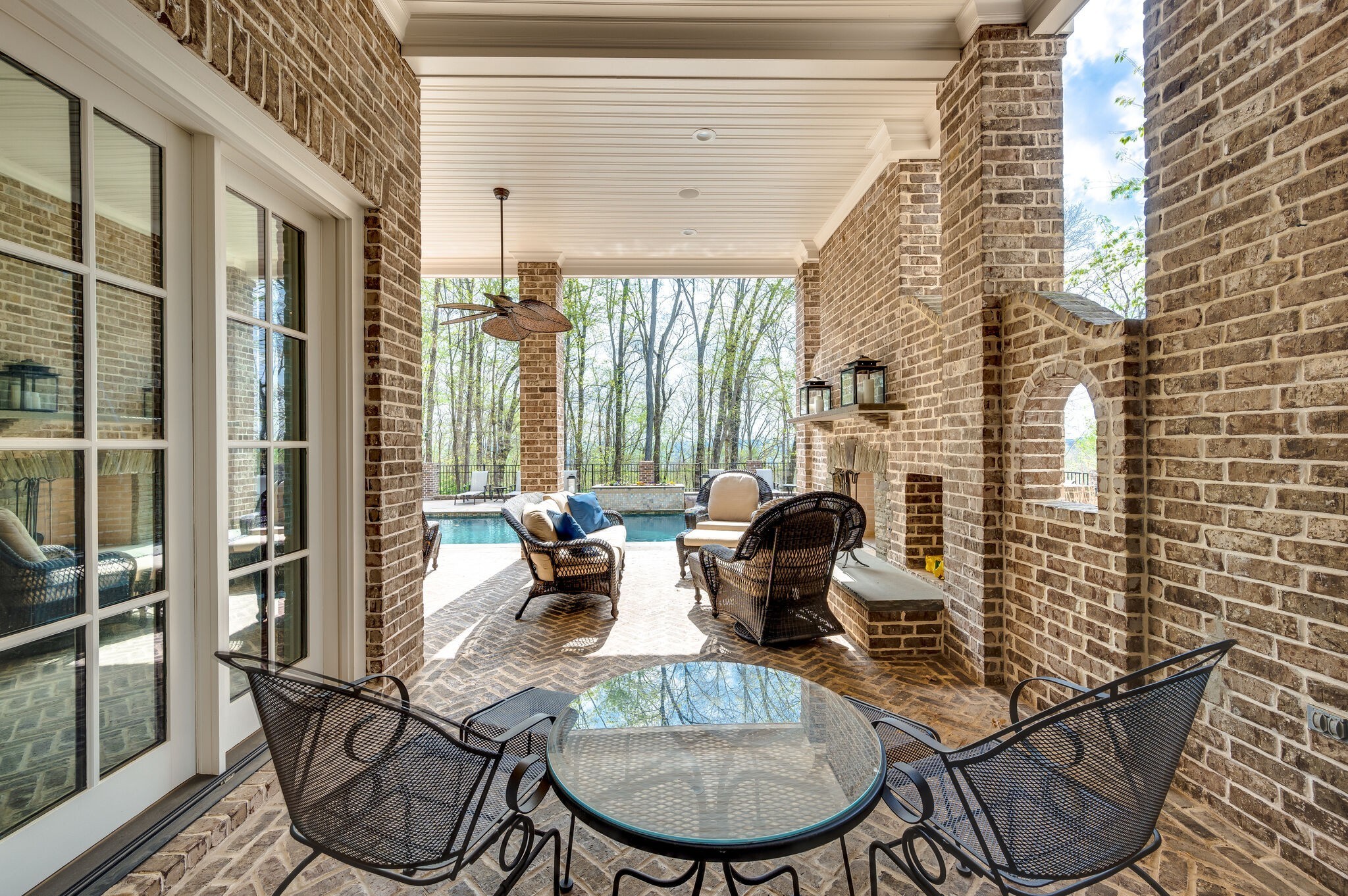 5517 Iron Gate Dr