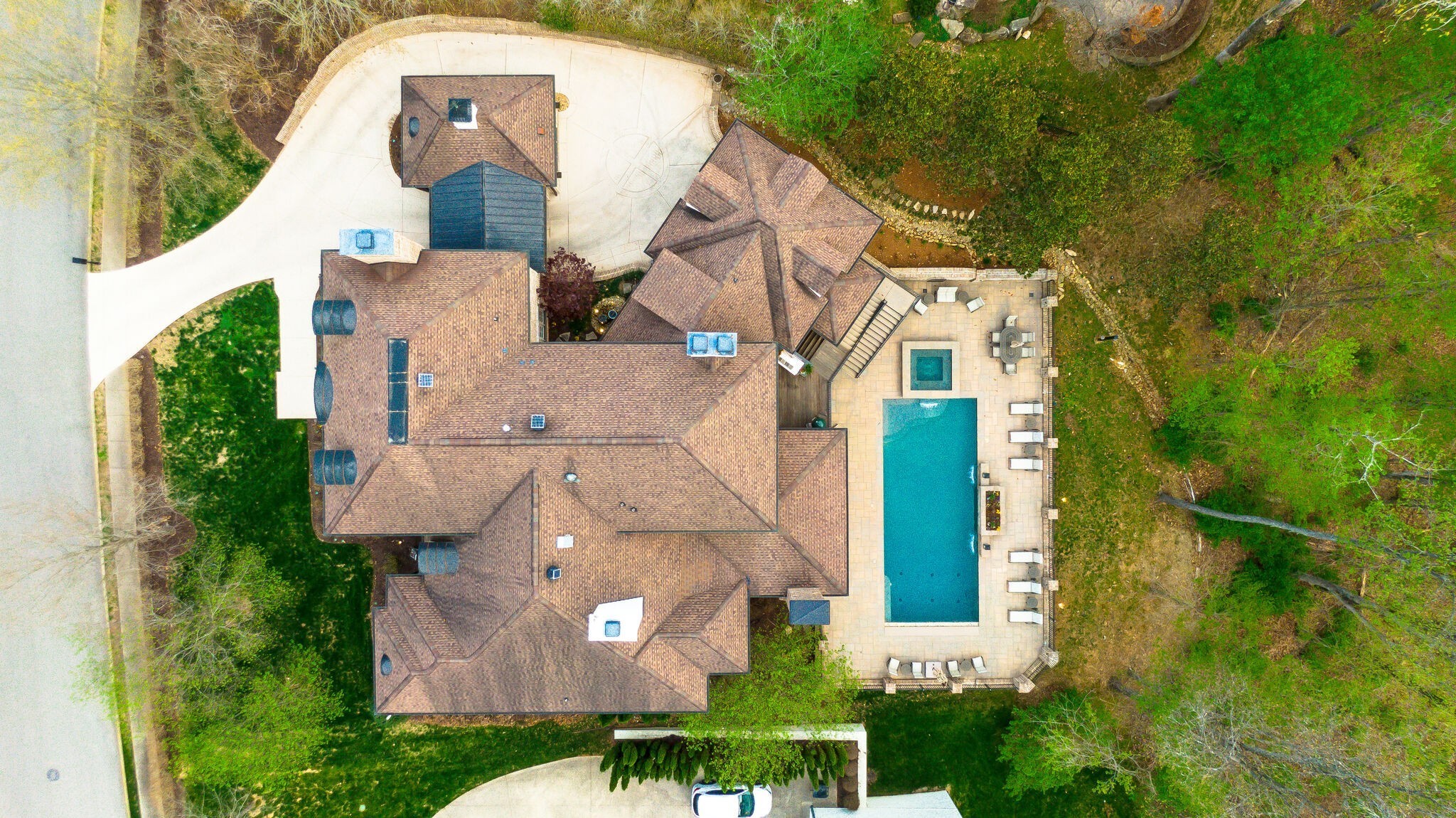 5517 Iron Gate Dr