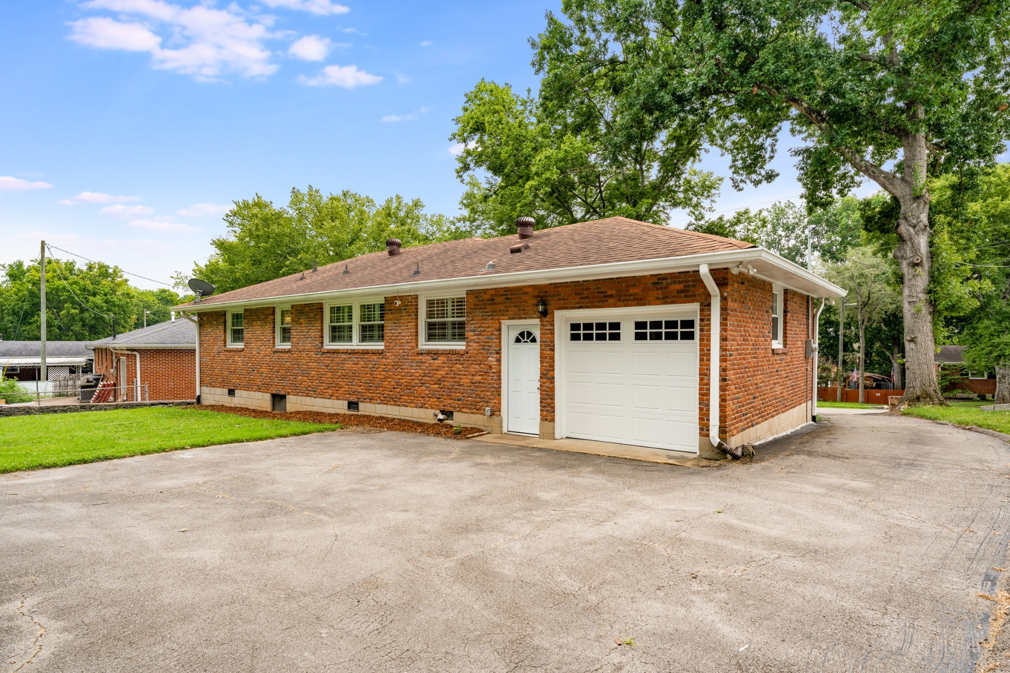 6212 Henry Ford Dr