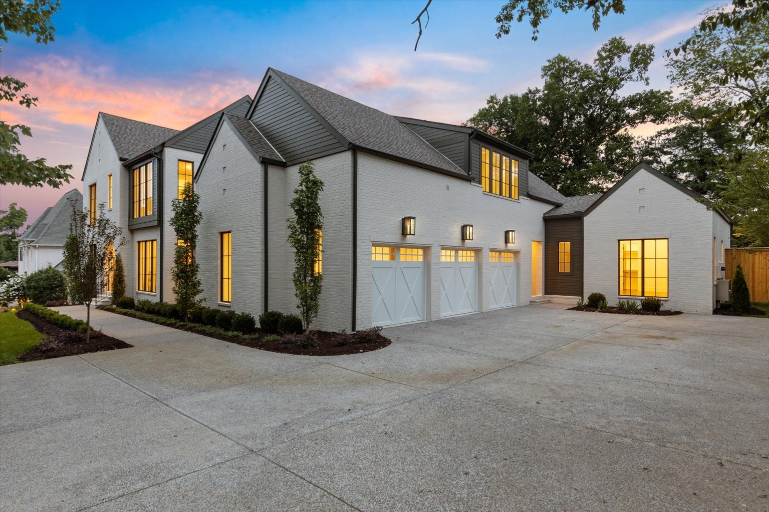 4020 Skyline Dr