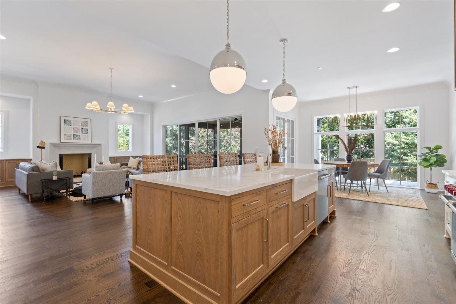 4020 Skyline Dr