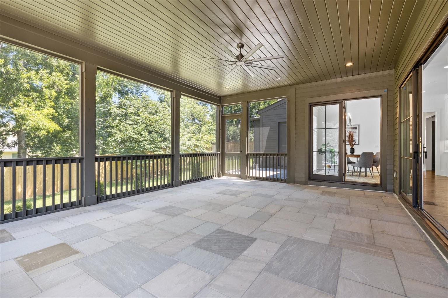 4020 Skyline Dr