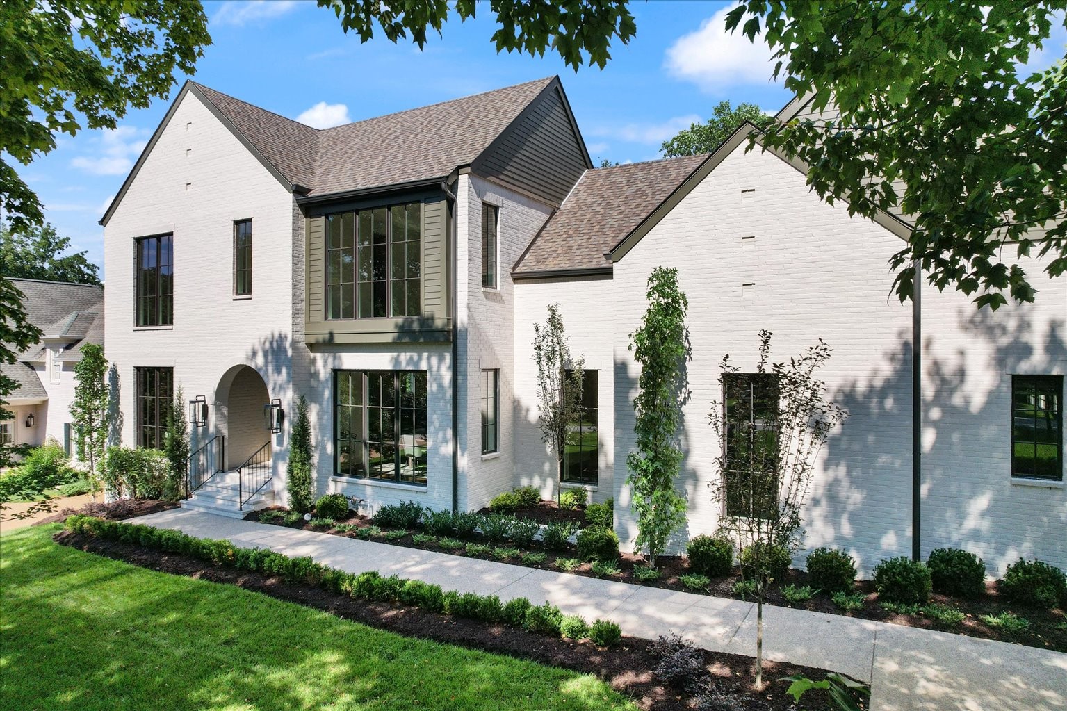 4020 Skyline Dr