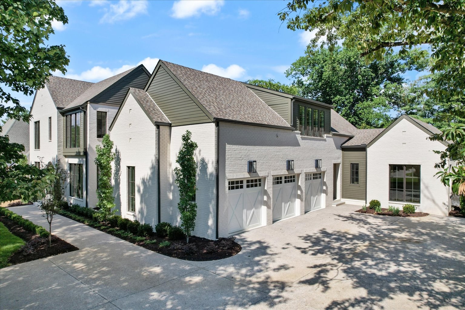 4020 Skyline Dr