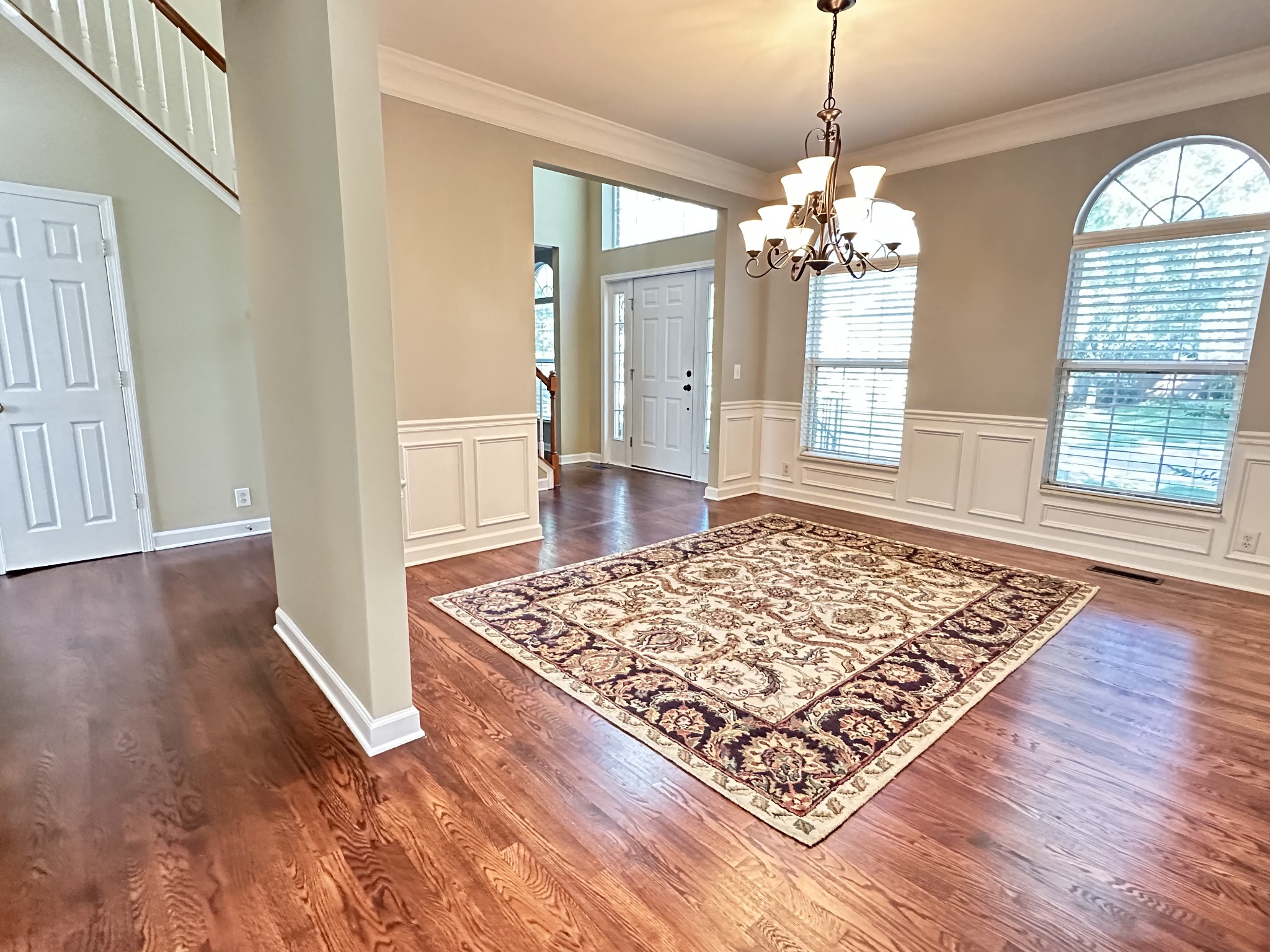 616 Grange Hill Ct