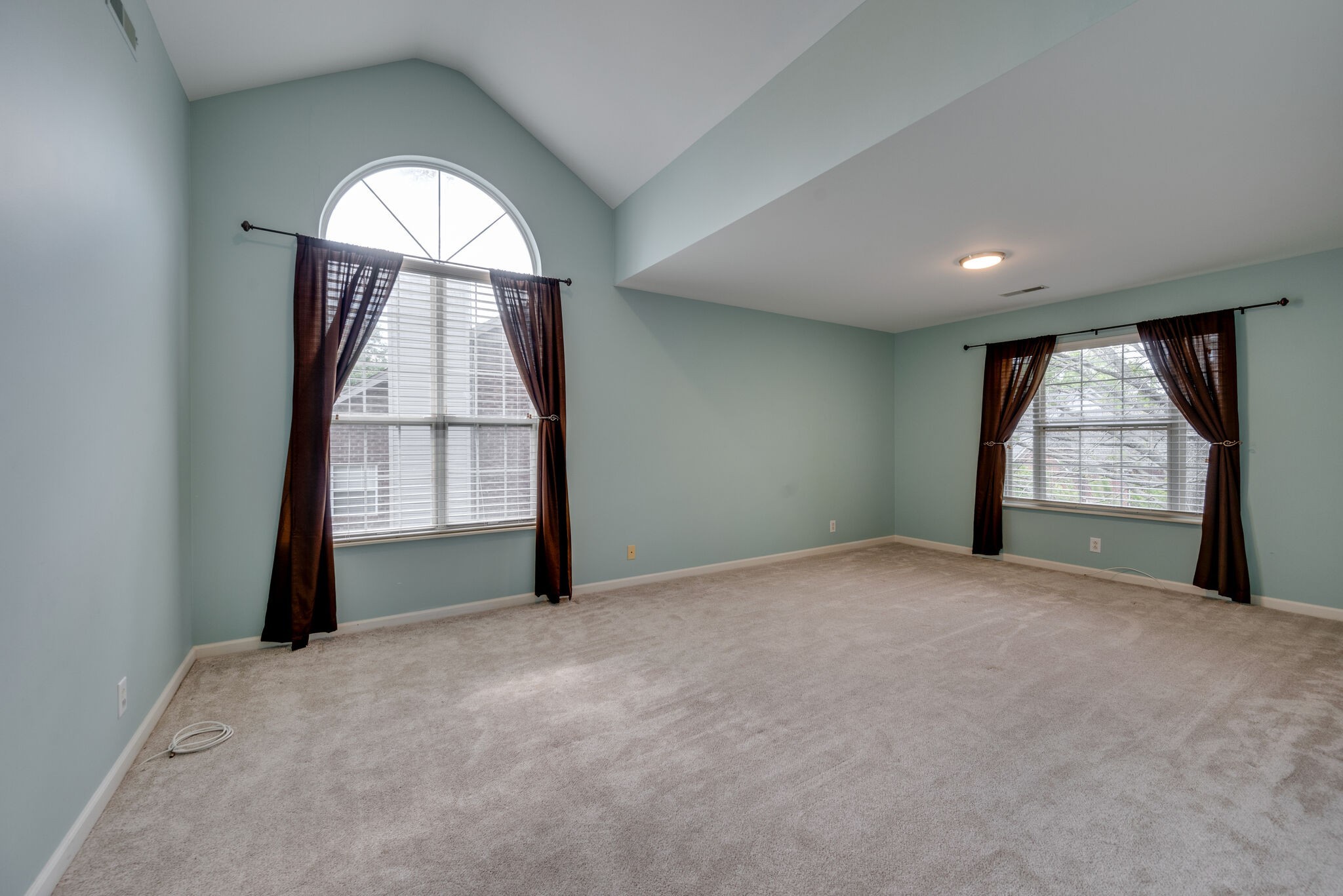 616 Grange Hill Ct