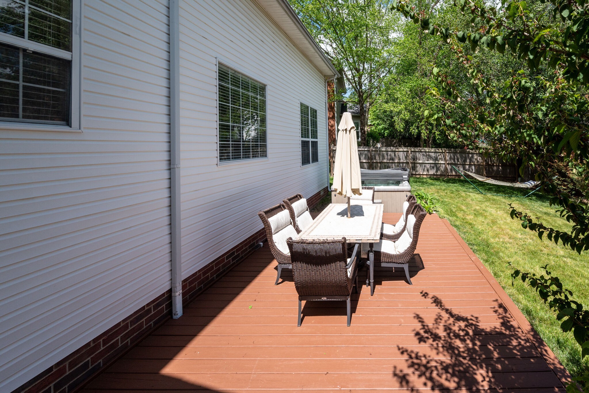 616 Grange Hill Ct