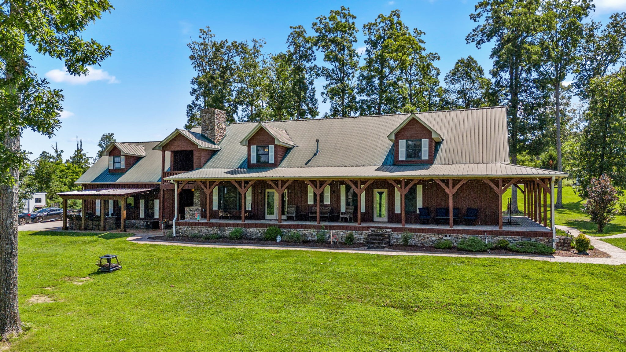 646 Bradford Ridge Rd