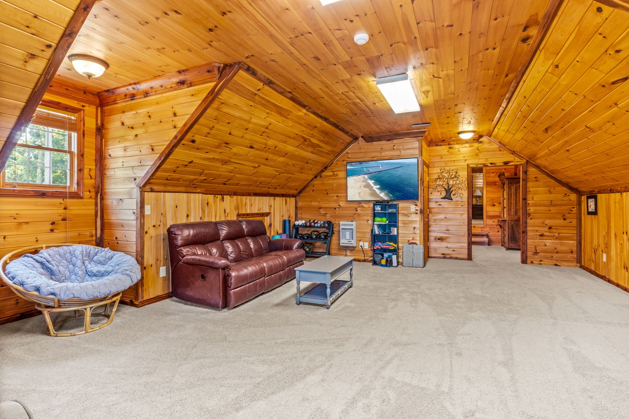 646 Bradford Ridge Rd