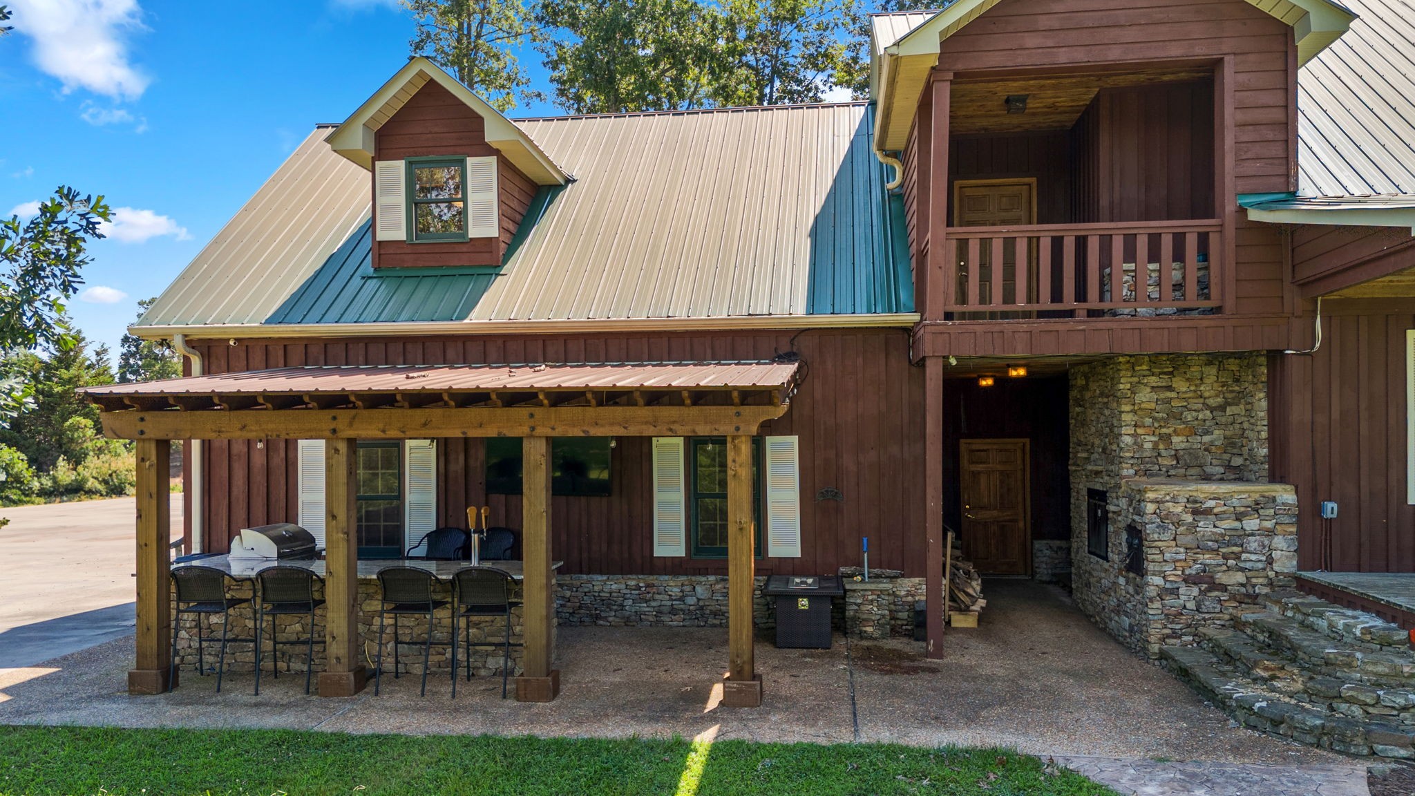 646 Bradford Ridge Rd