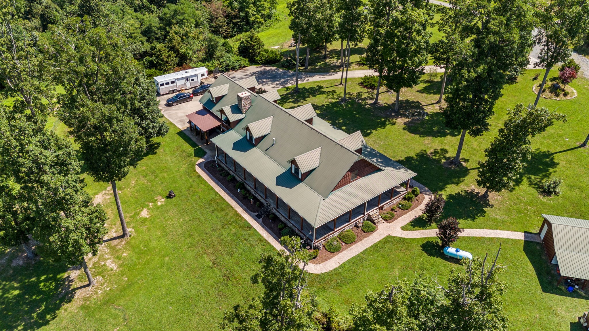 646 Bradford Ridge Rd