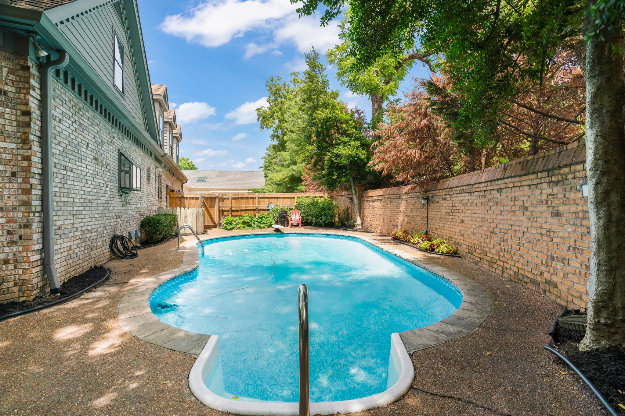 6001 Wellesley Way