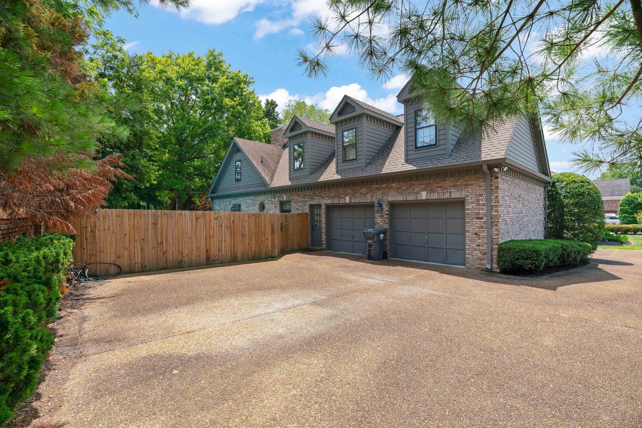 6001 Wellesley Way