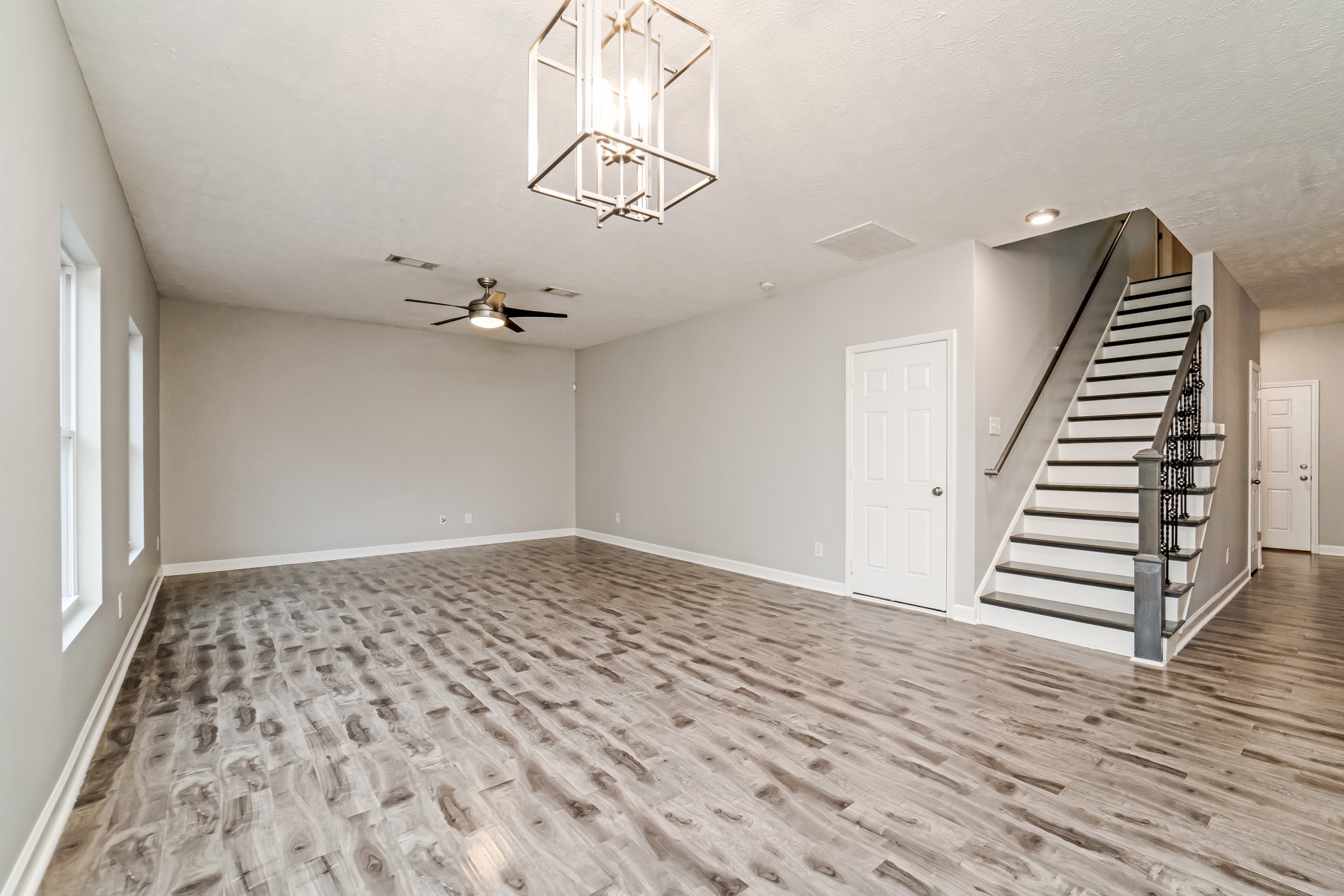 7313 Autumn Crossing Way