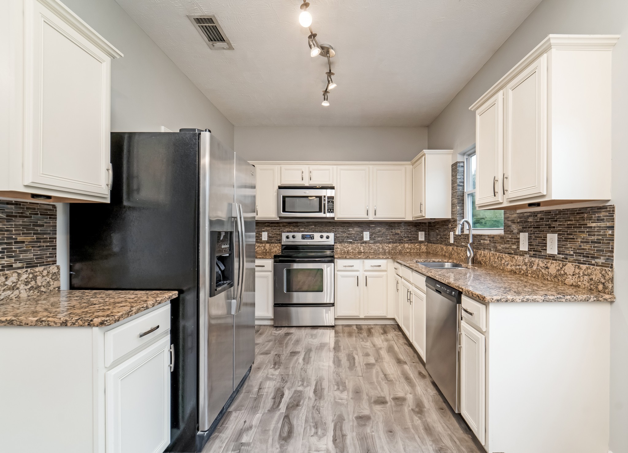 7313 Autumn Crossing Way