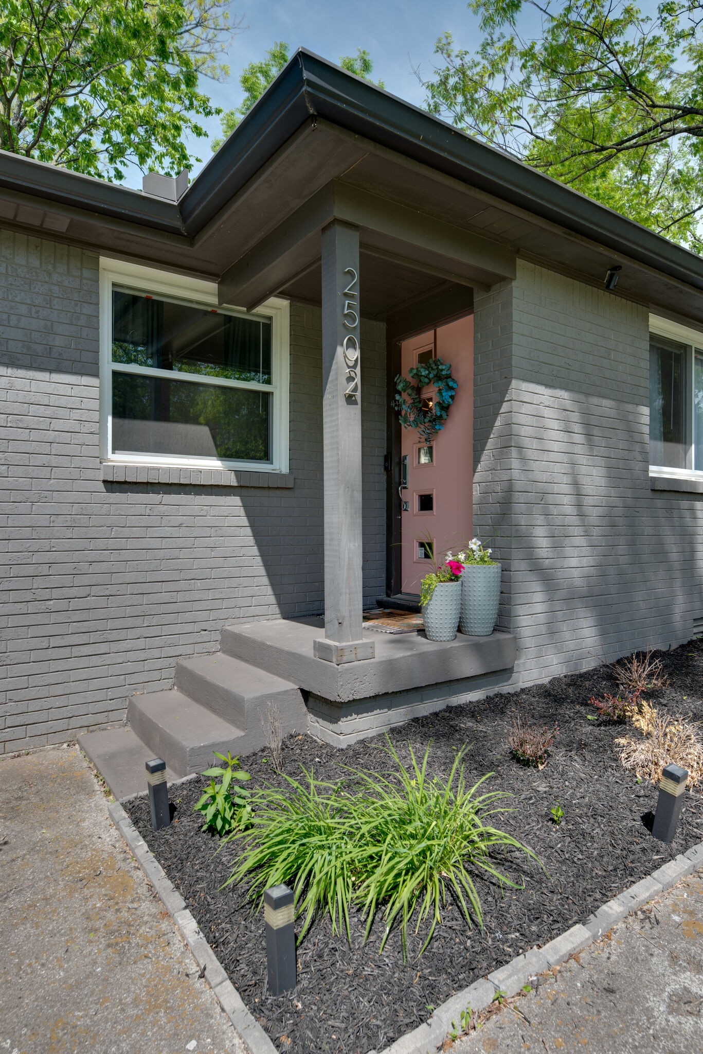 2502 Neldia Ct