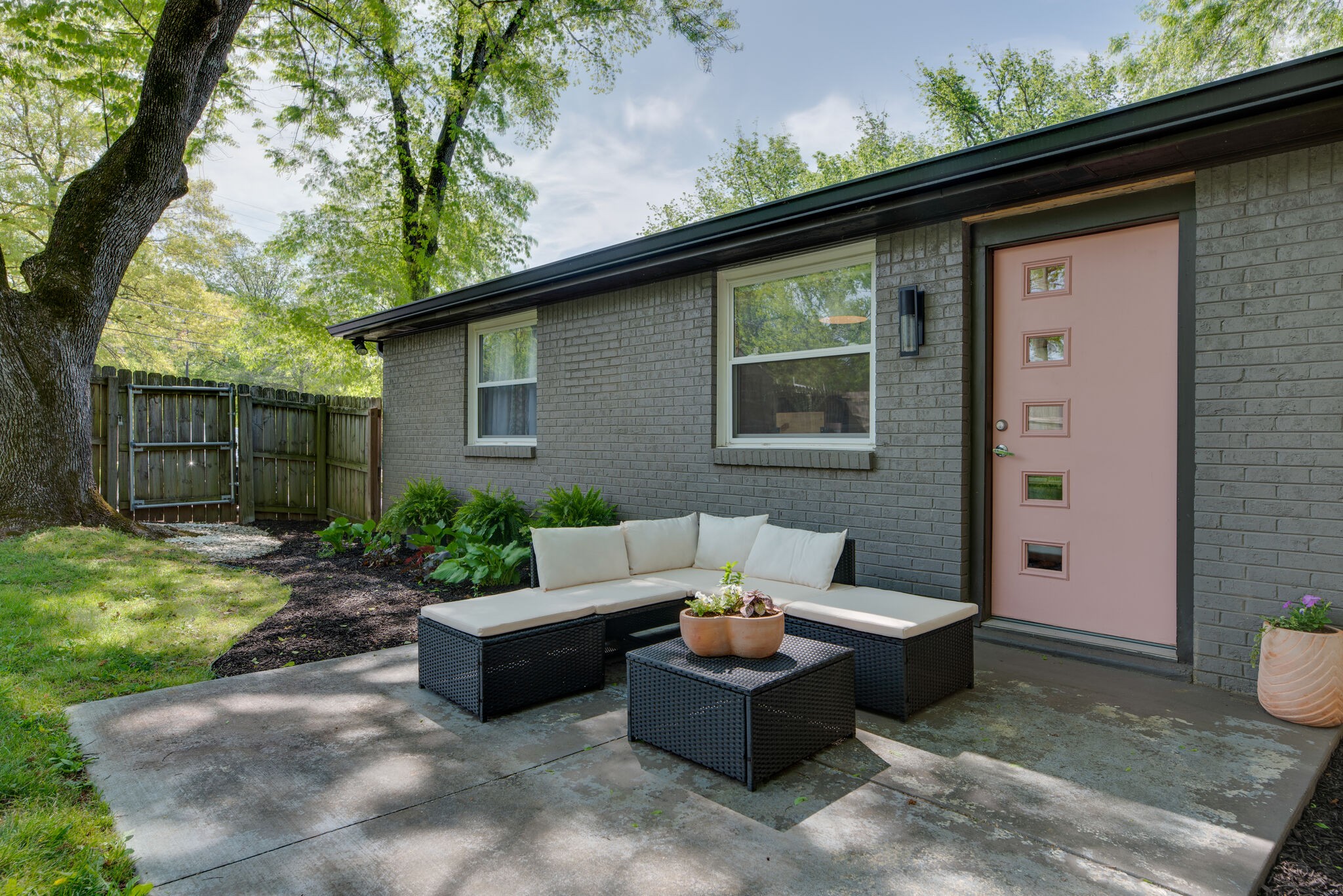 2502 Neldia Ct