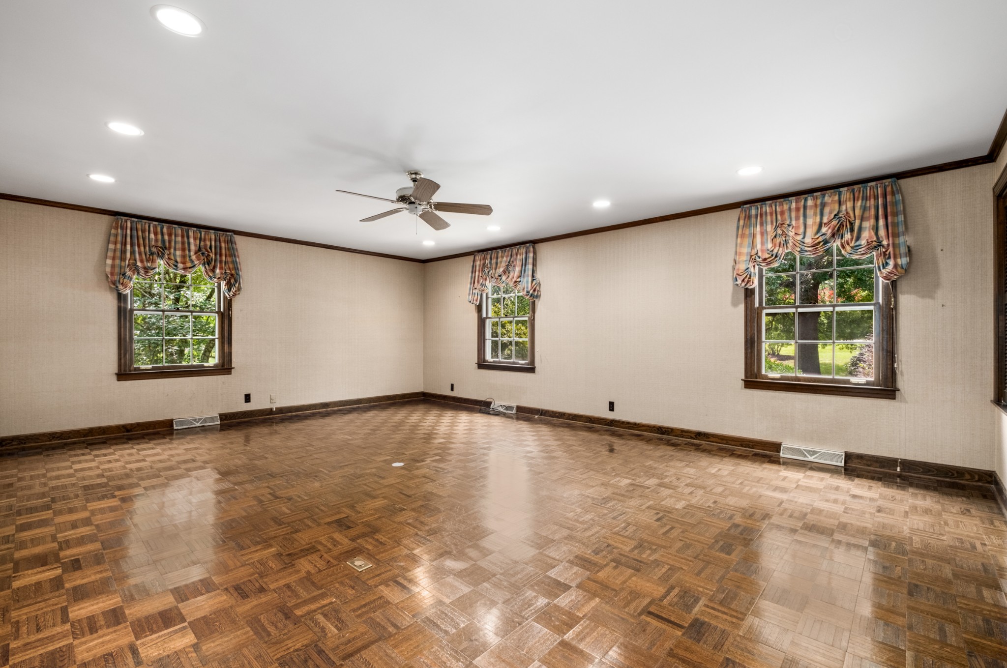 5634 Hickory Springs Rd