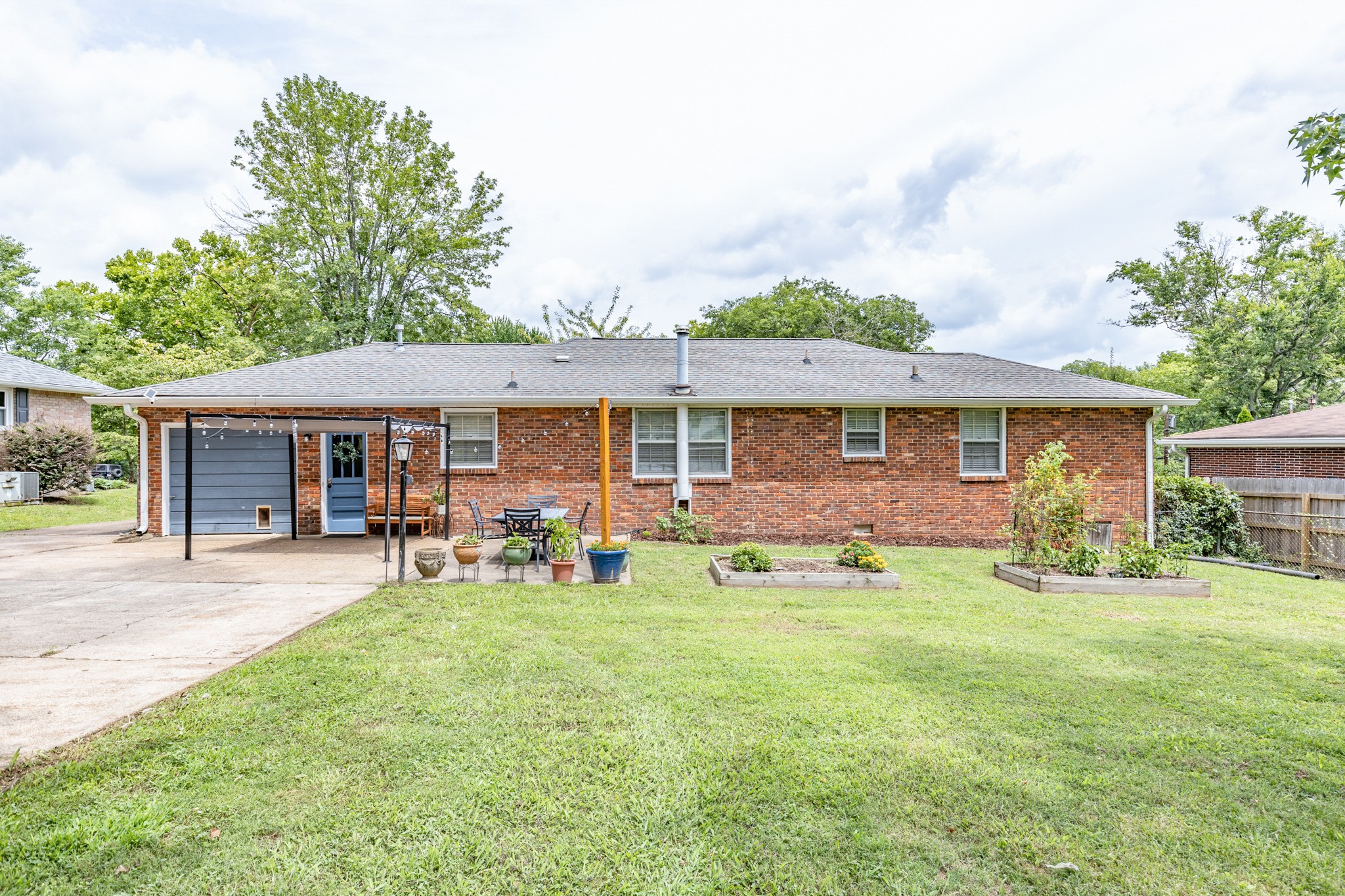 4915 Timberdale Dr