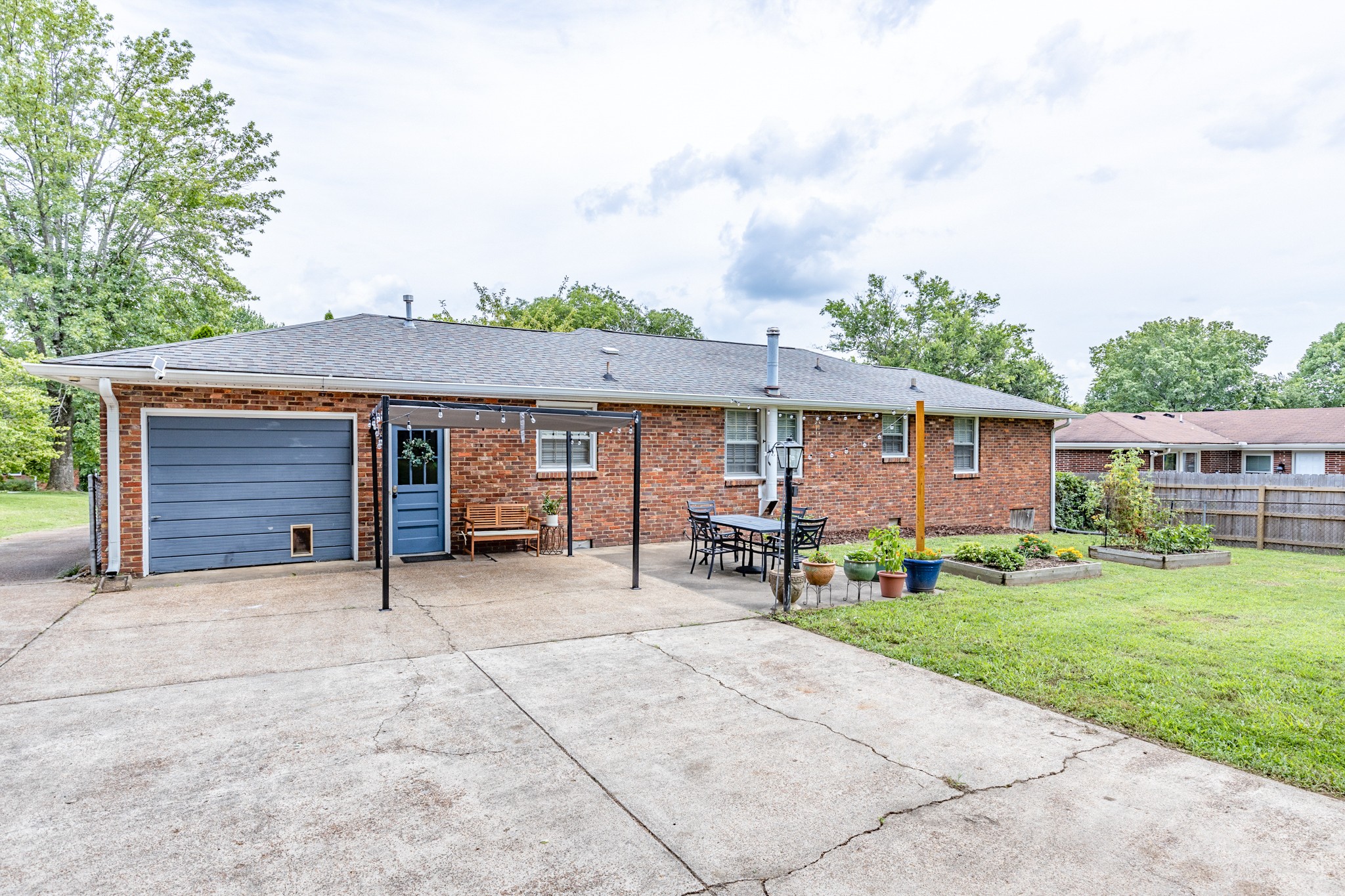 4915 Timberdale Dr