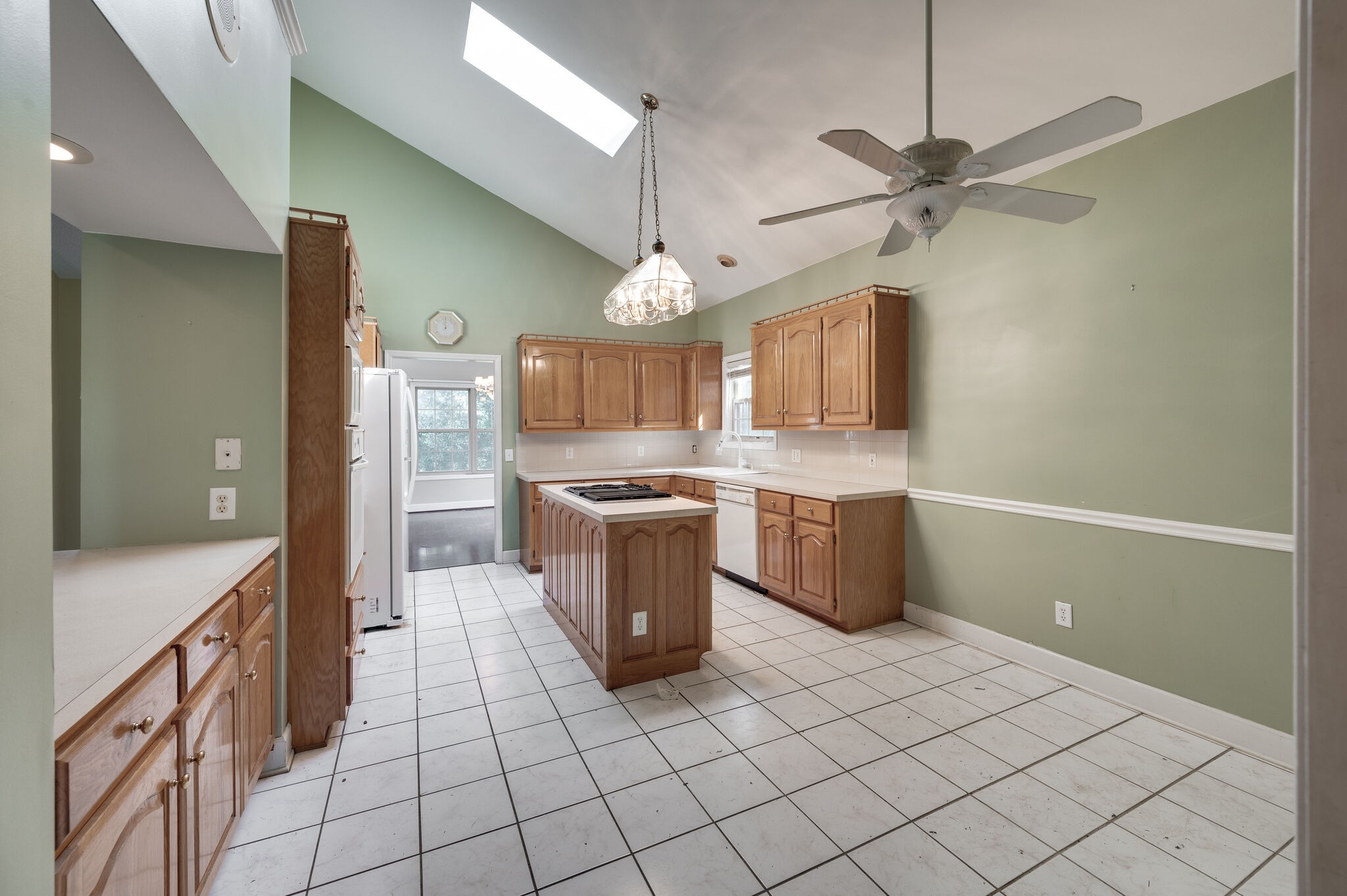 3529 Greystone Dr