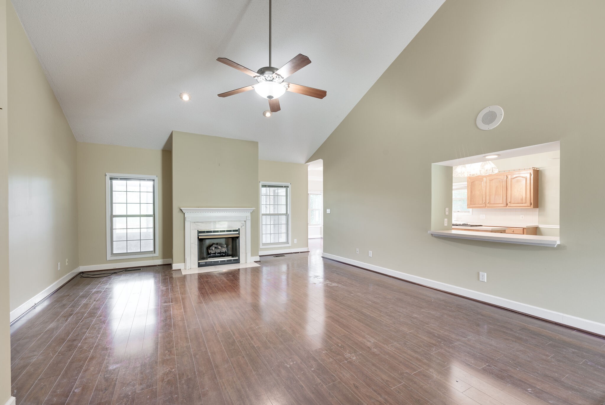 3529 Greystone Dr