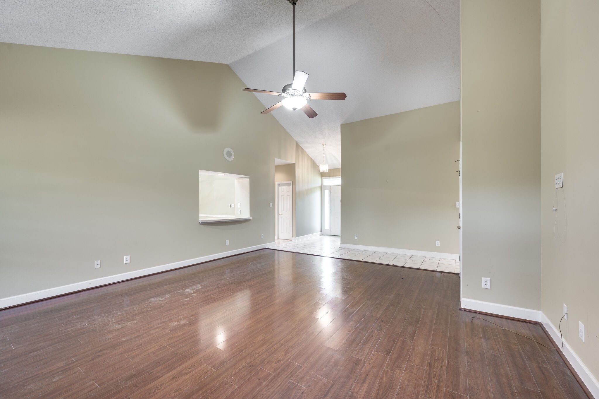 3529 Greystone Dr