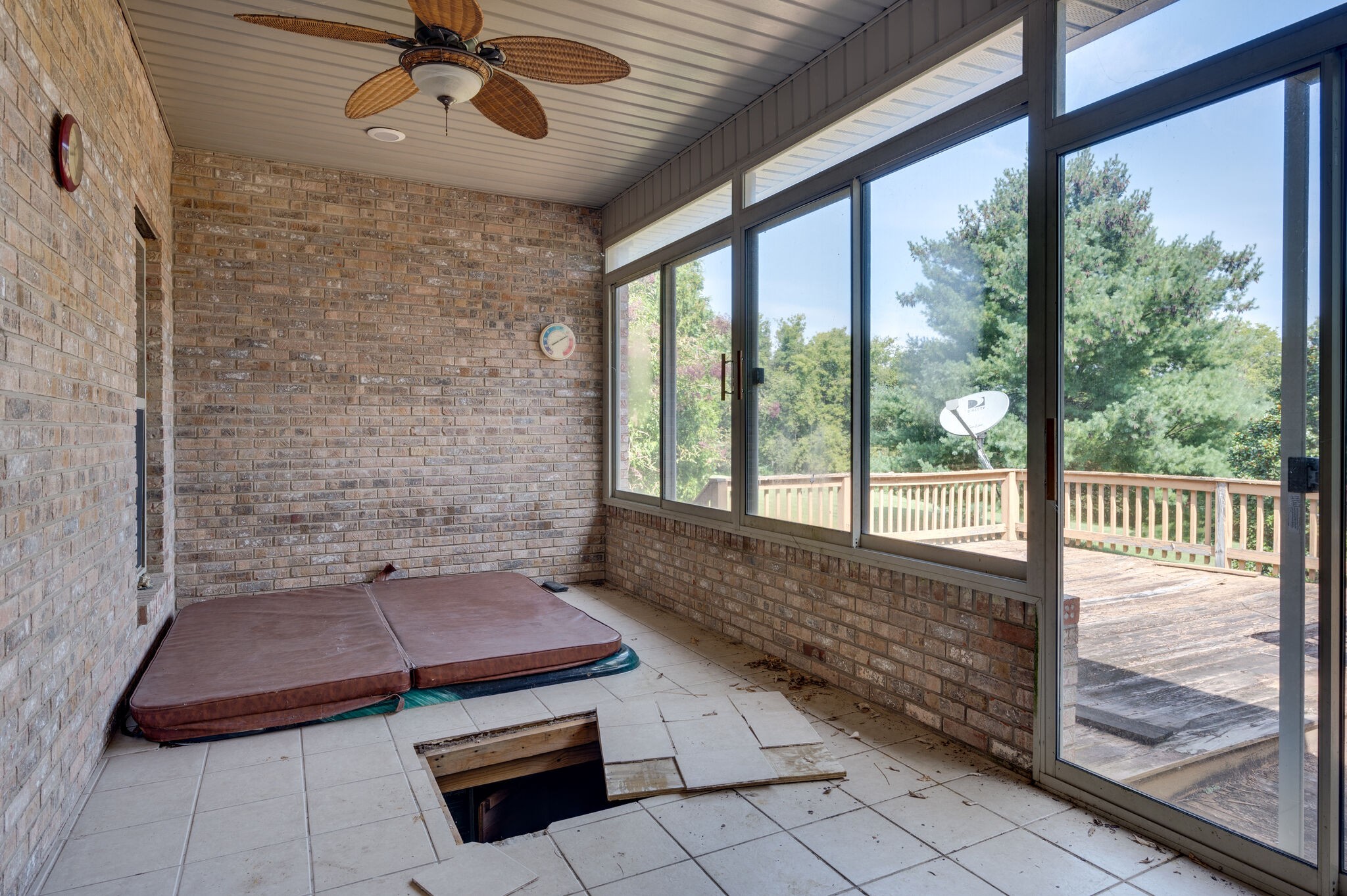 3529 Greystone Dr