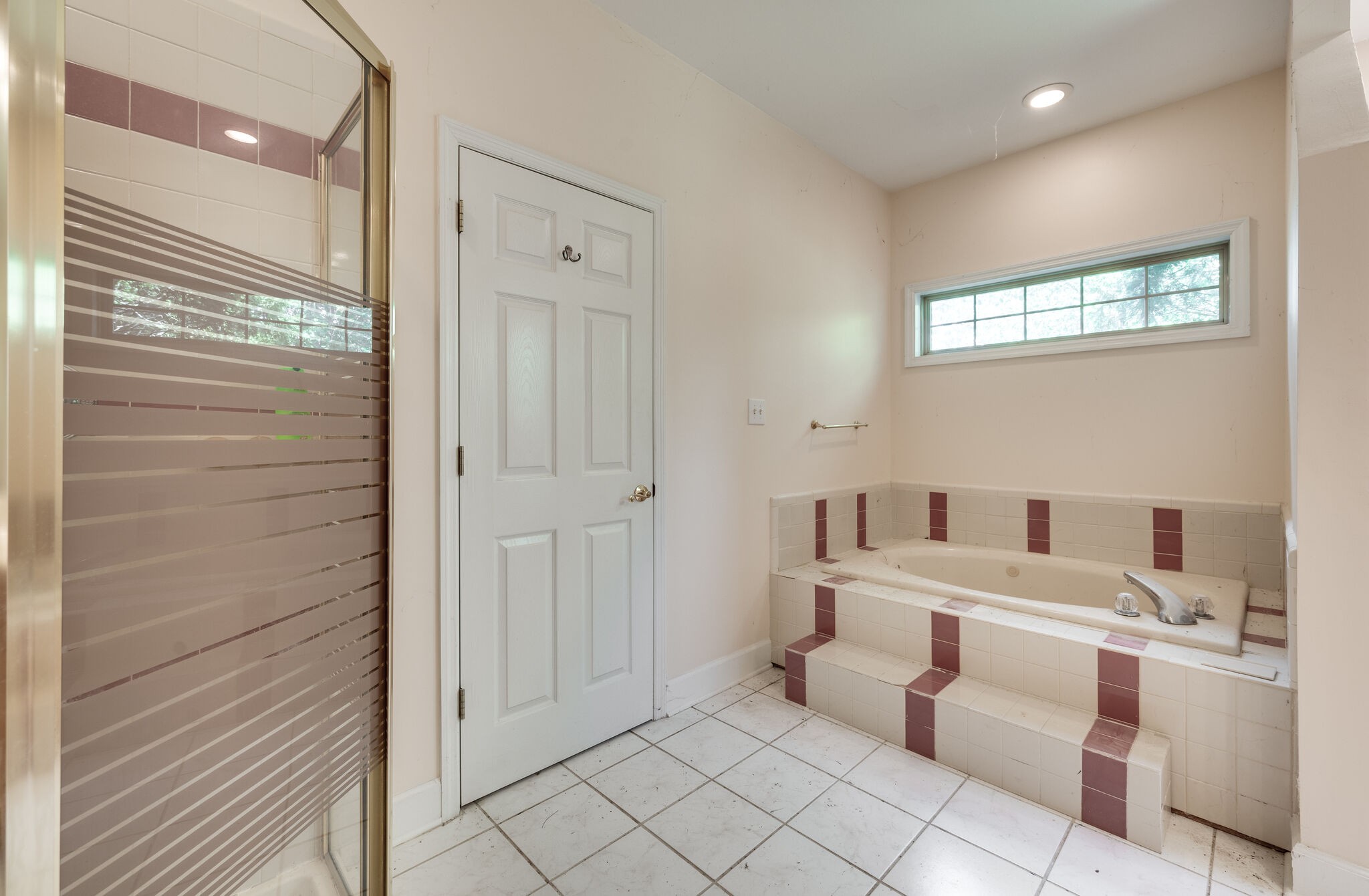 3529 Greystone Dr