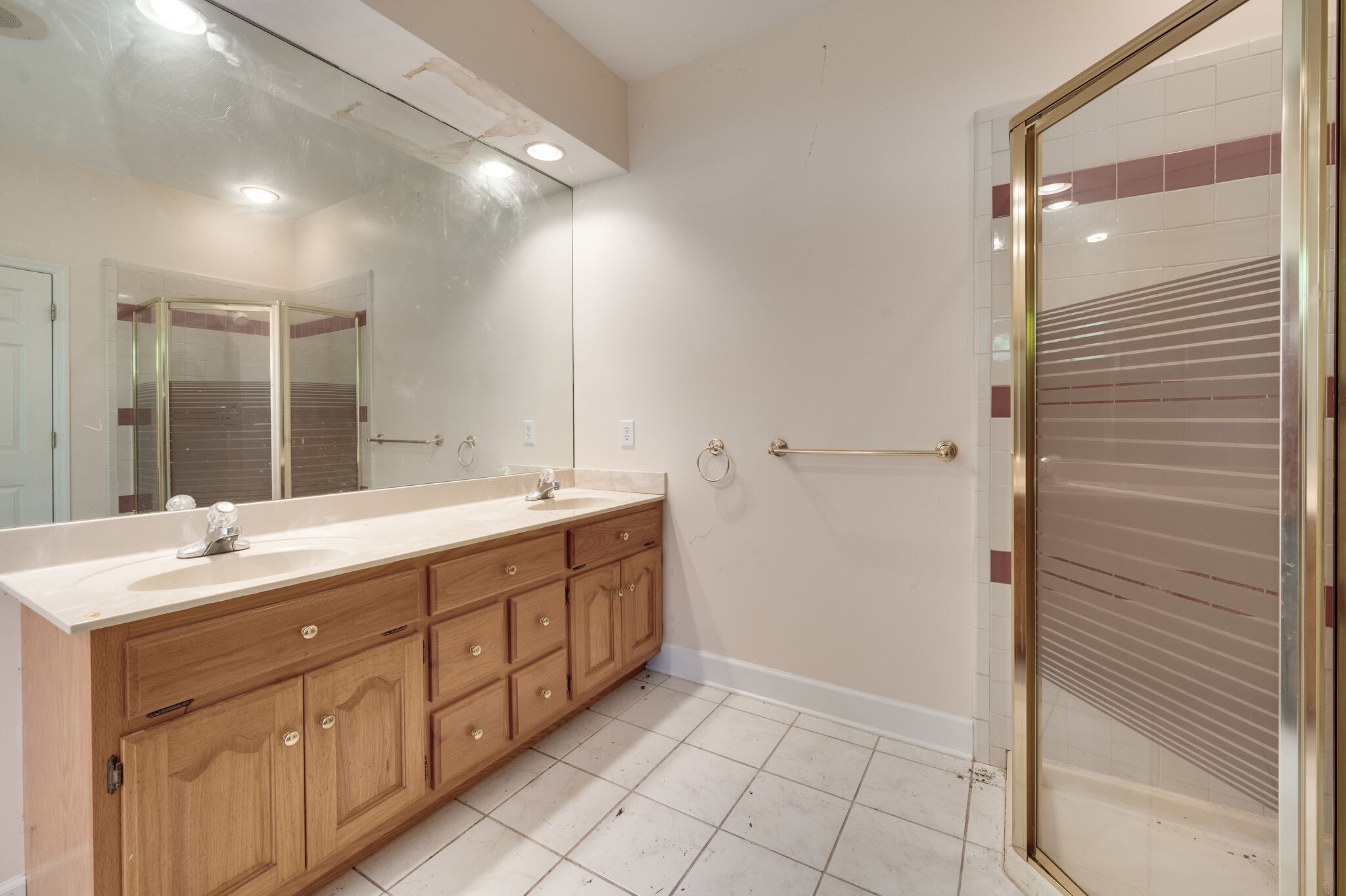 3529 Greystone Dr